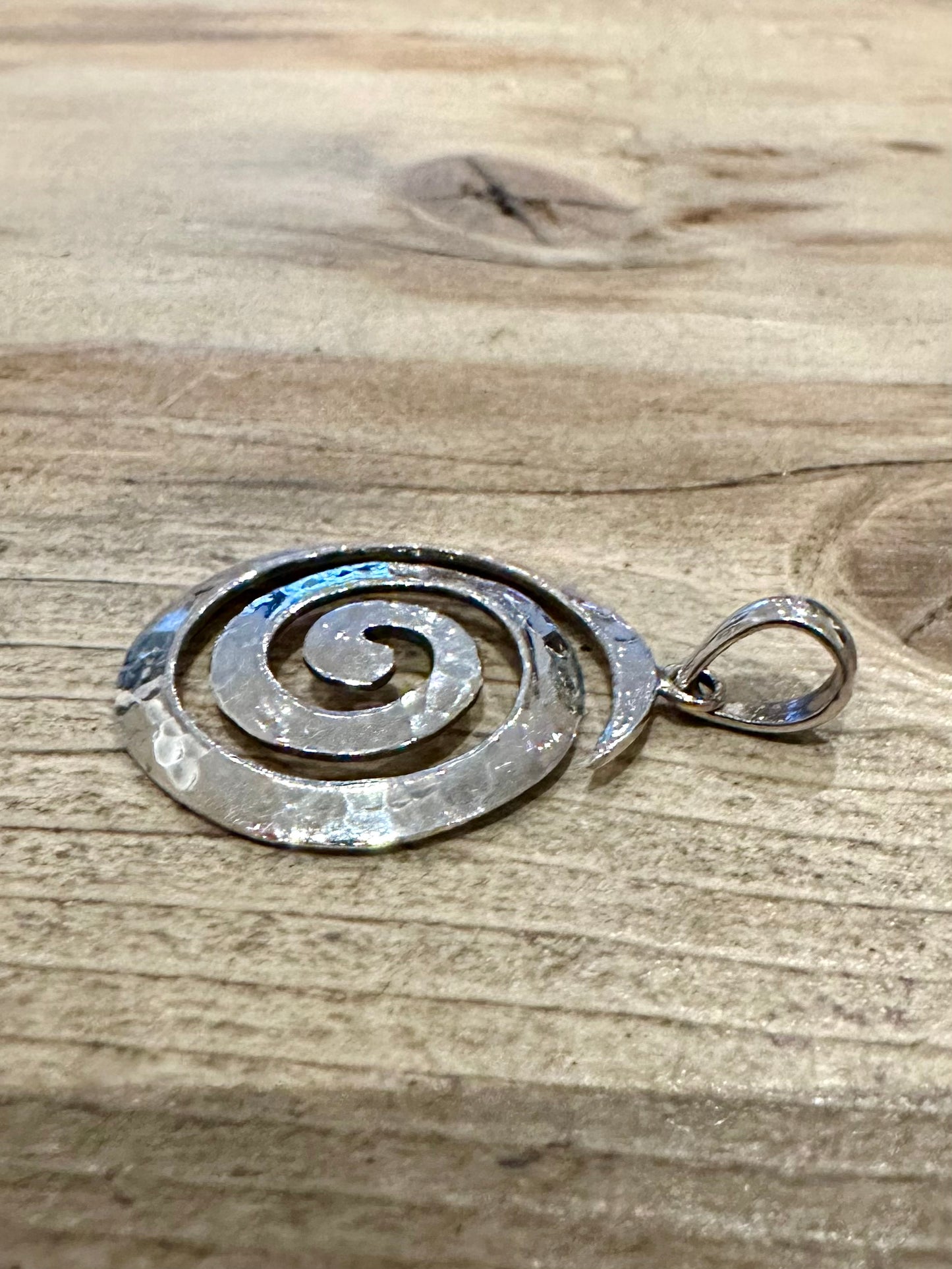 Vintage Hammered Swirl 925 Silver Pendant