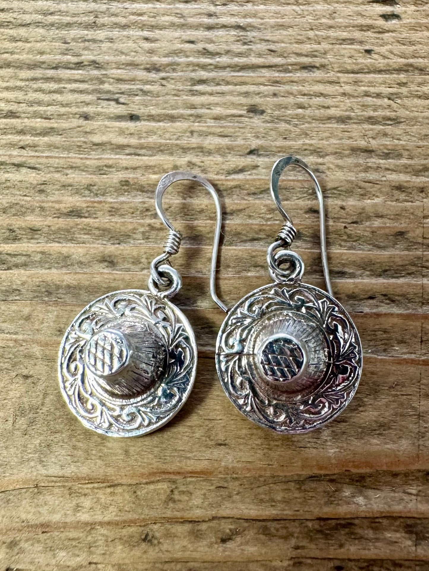 Vintage Patterned Hat 925 Silver Earrings