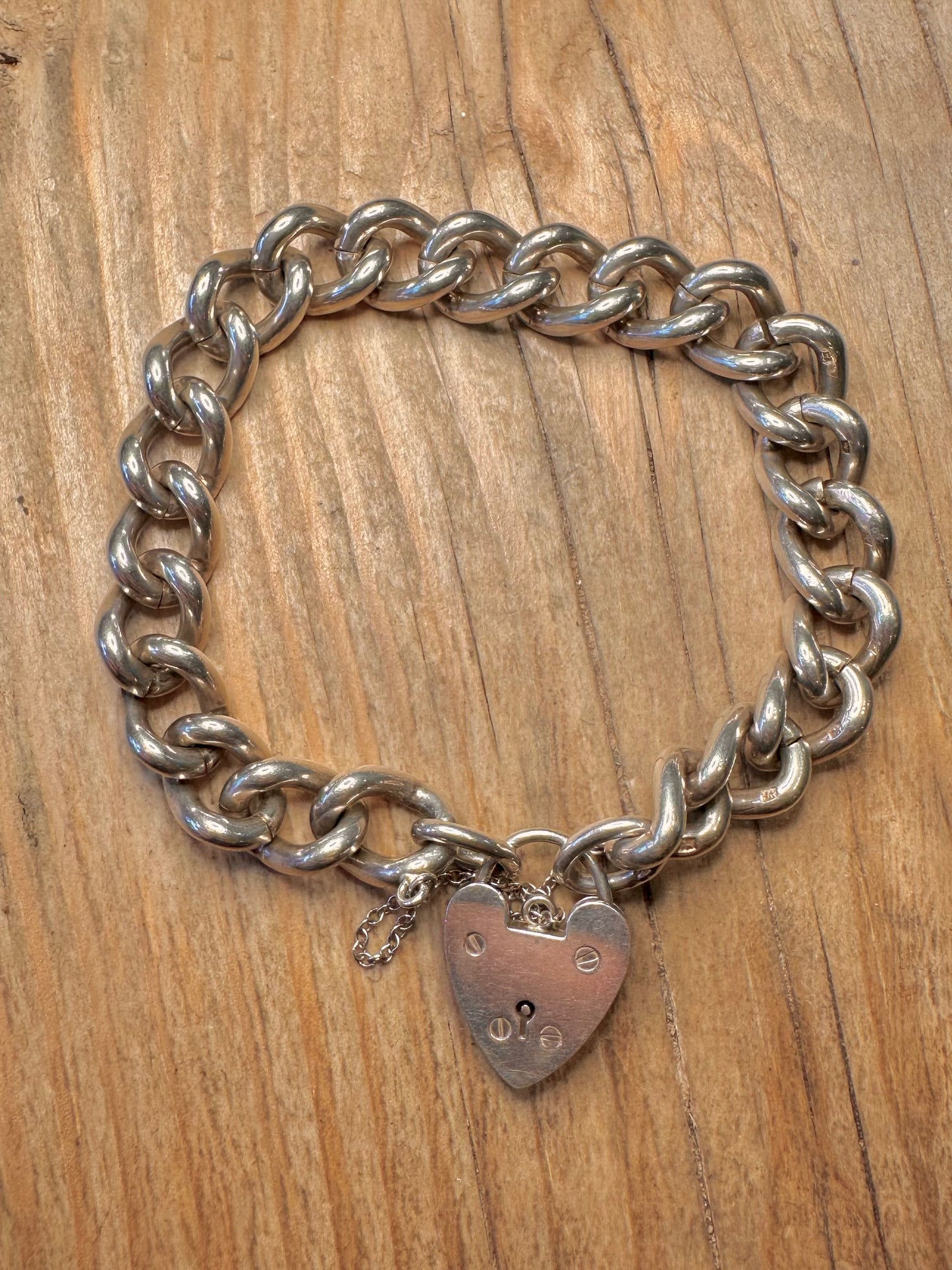 Vintage 1967 Chunky Curb Chain Heart Padlock 925 Sterling Silver Hallmarked 7.5 inch Bracelet