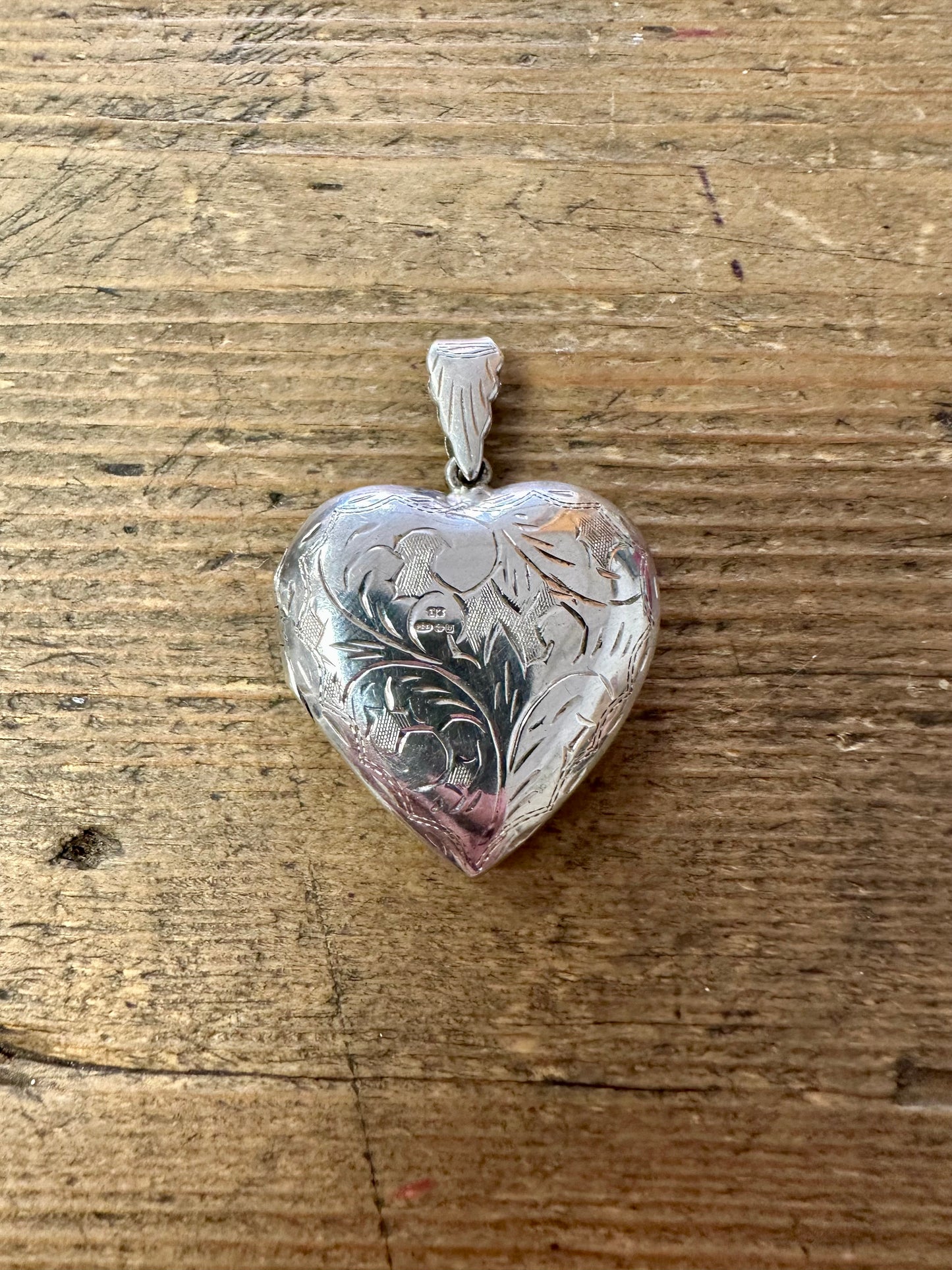 Vintage 1978 Large Heart Engraved 925 Silver Locket Pendant