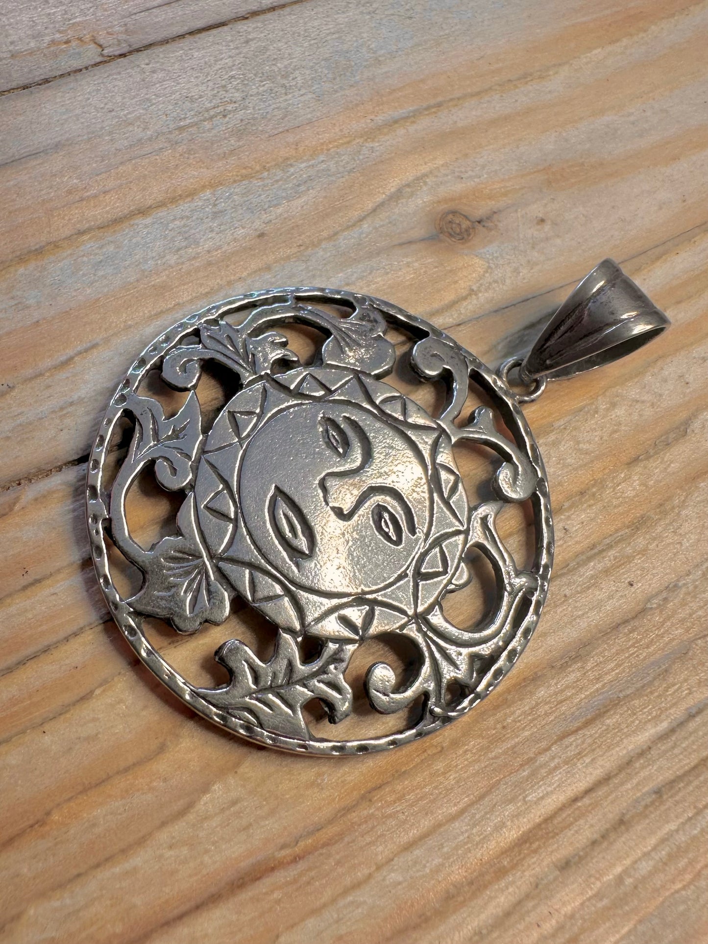 Vintage Ornate Sun 925 Sterling Silver Pendant