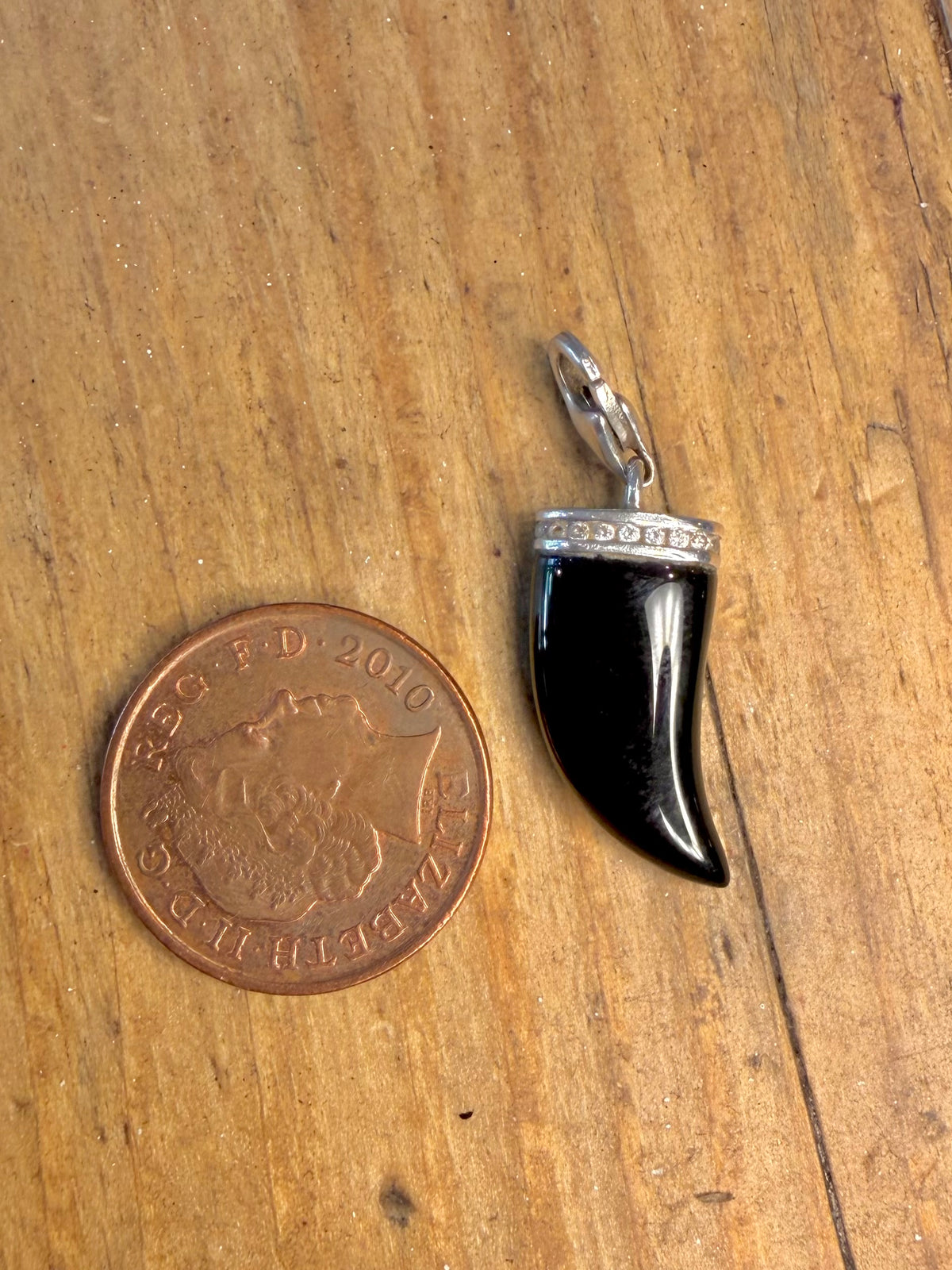 Thomas Sabo Onyx Claw CZ Stones Clasp 925 Sterling Silver Charm Pendant