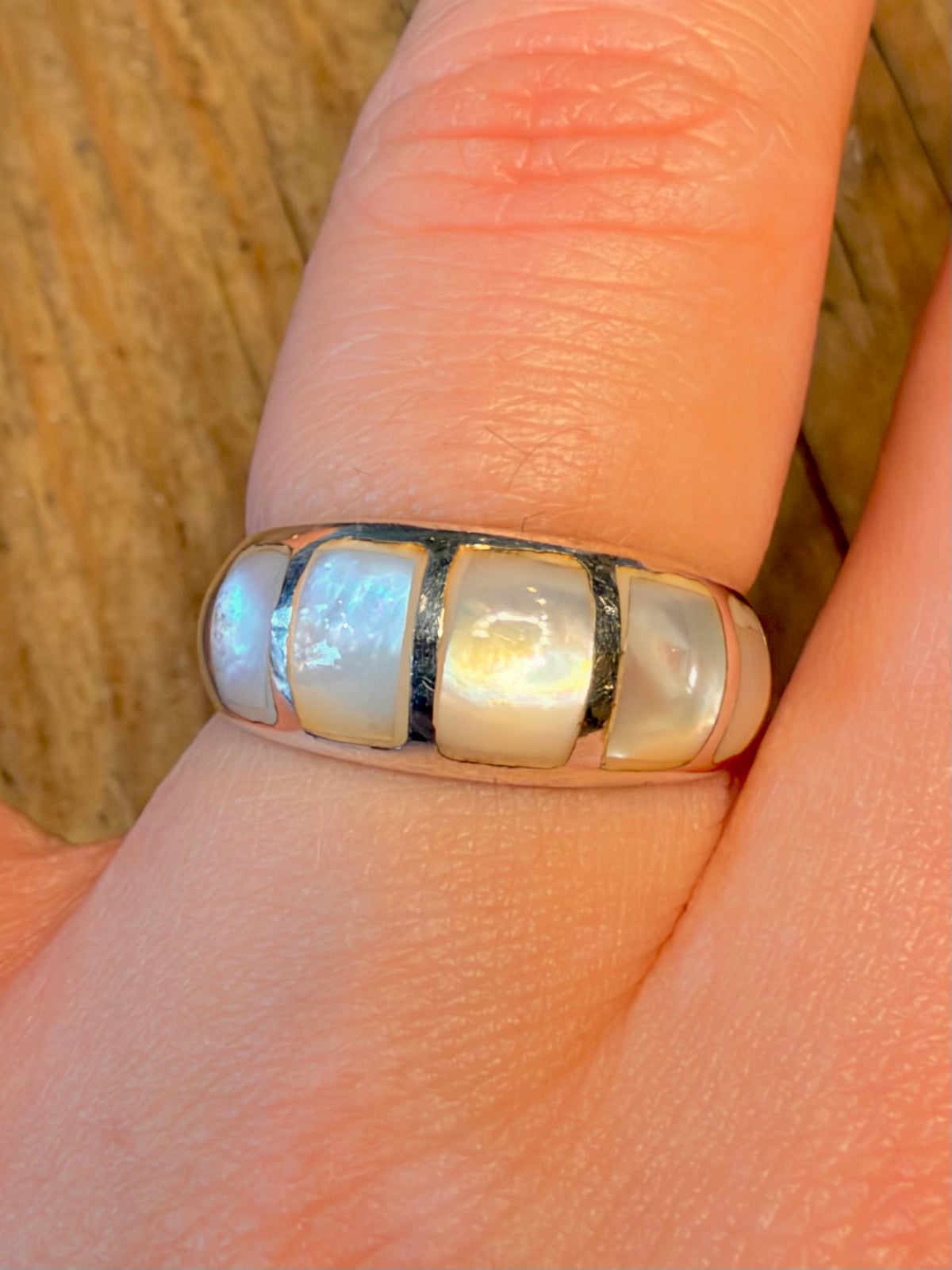 Mother of Pearl Inlay Dome 925 Sterling Silver Size P1/2 Ring