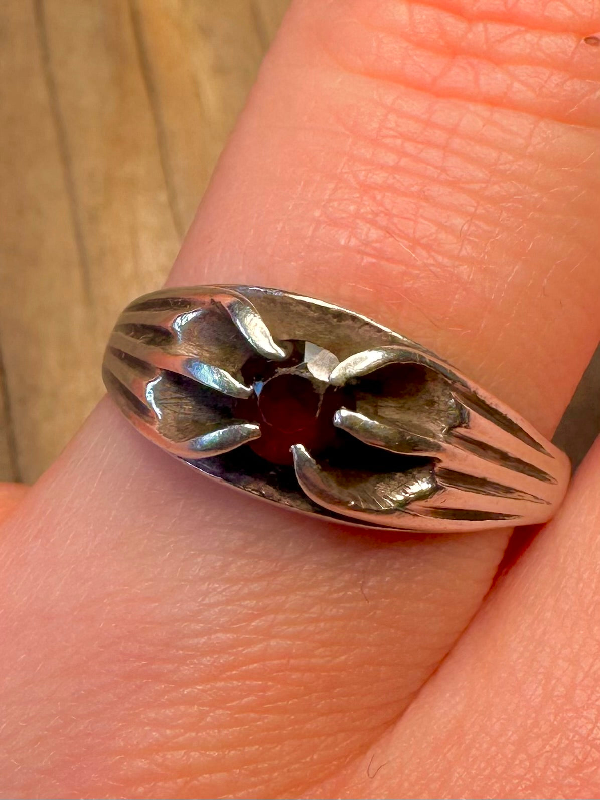 Vintage Garnet 925 Sterling Silver Size U Ring