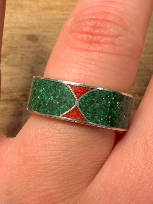 Vintage Malachite and Coral Inlay Band 925 Silver Size Q Ring