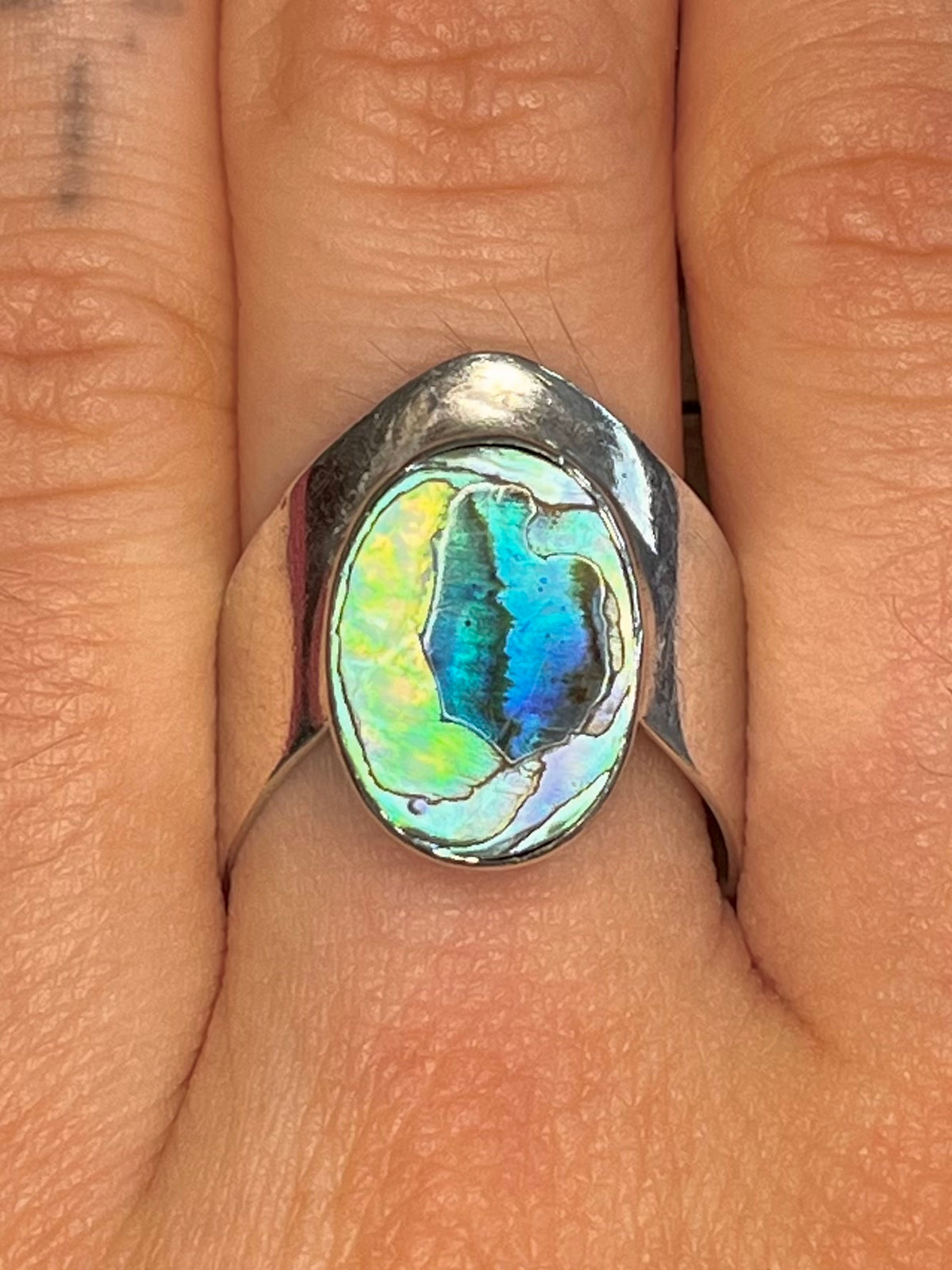 Abalone Iridescent Shell Wavy Band 925 Sterling Silver Size O Ring