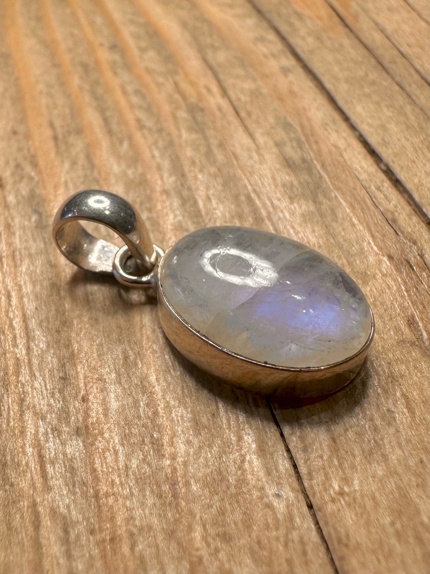 Vintage Moonstone Oval 925 Sterling Silver Pendant