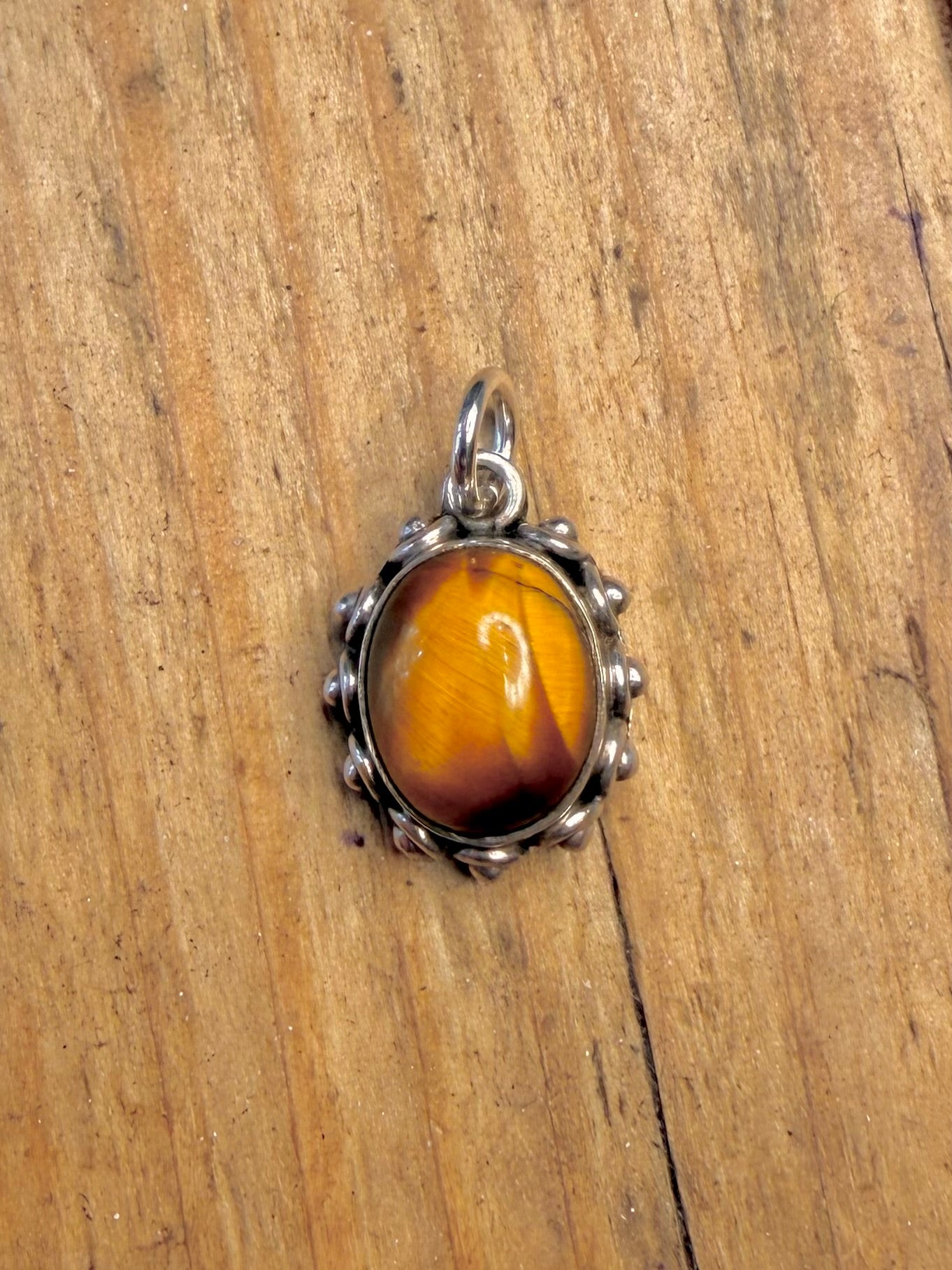 Tigers Eye Decortive Beaded Edges 925 Sterling Silver Pendant