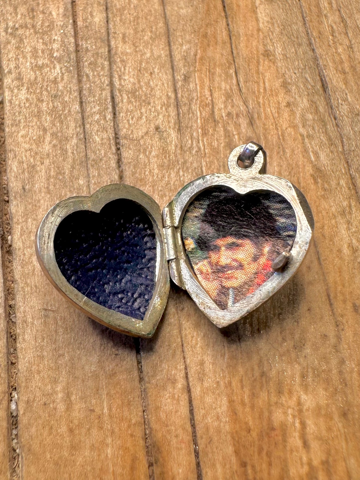 Vintage 1977 graviertes Herz-Medaillon 925 Sterling Silber Anhänger
