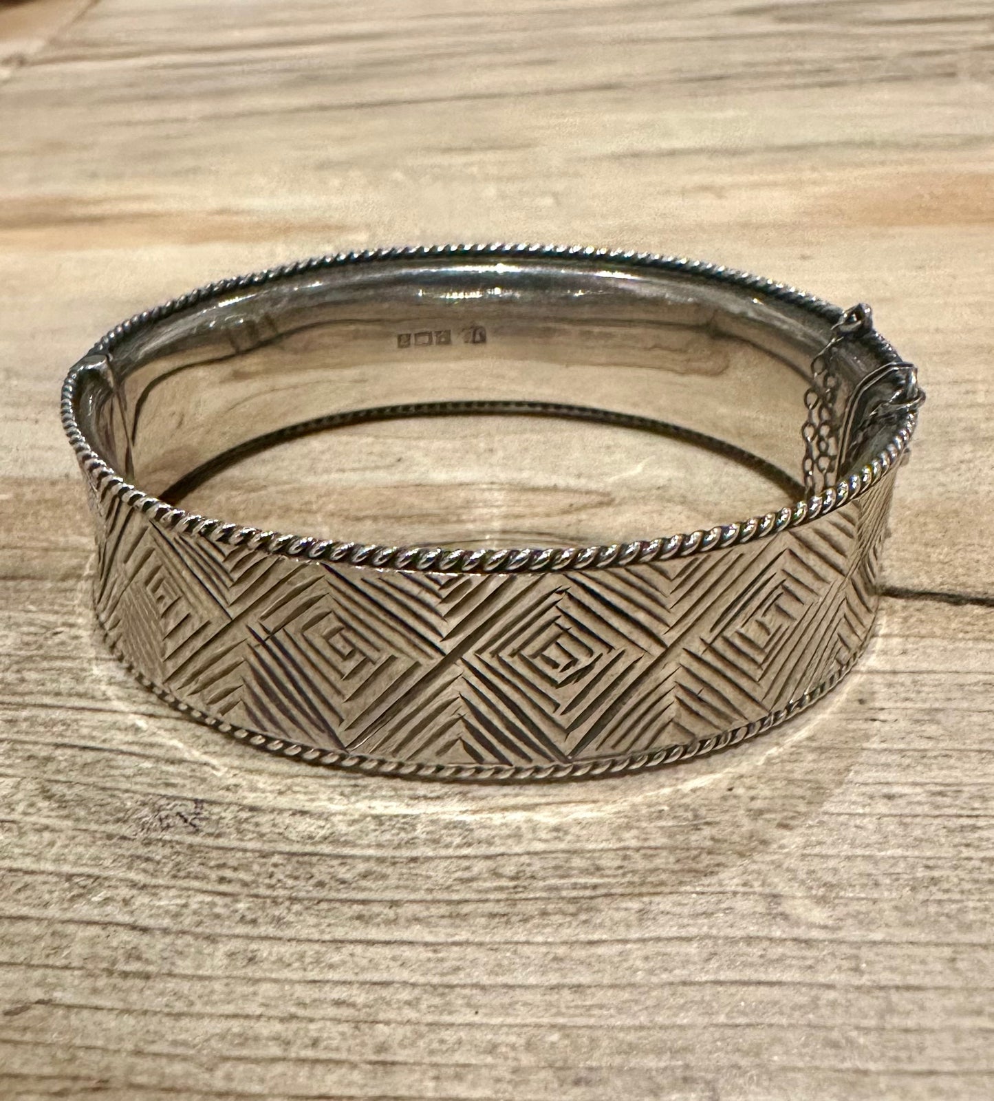 Vintage 1965 JS Maker Textured with Safety Chain 925 Silver Bangle