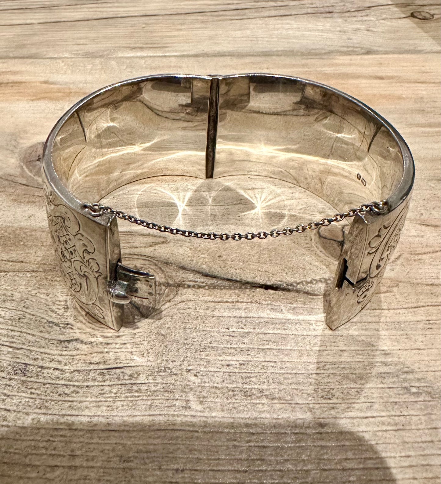 Vintage 1979 Chunky Unique Engraving 925 Silver Bangle