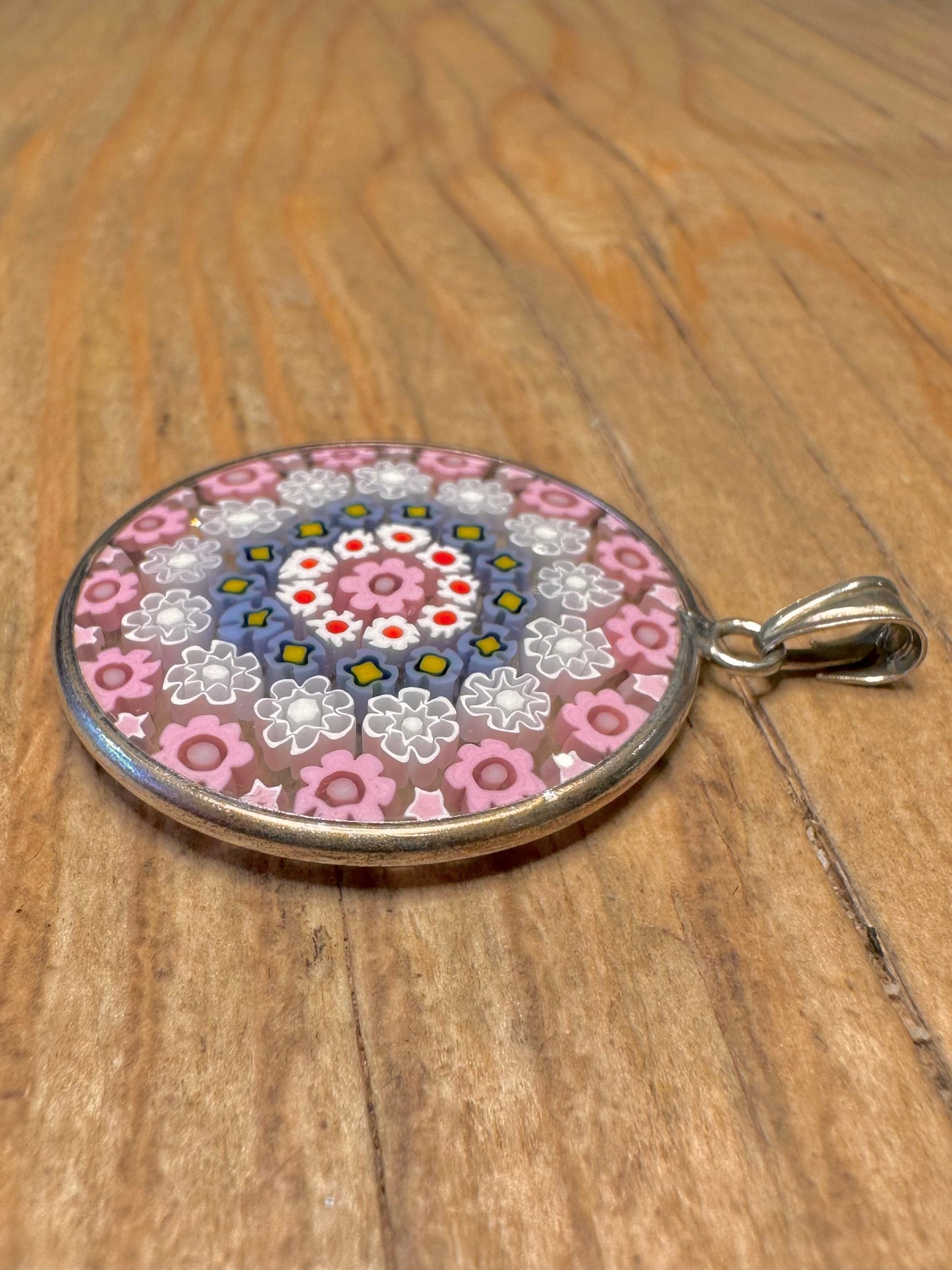 Anhänger aus Vintage rosa Murano-Glas mit Millefiori-Muster und 925er Sterlingsilber