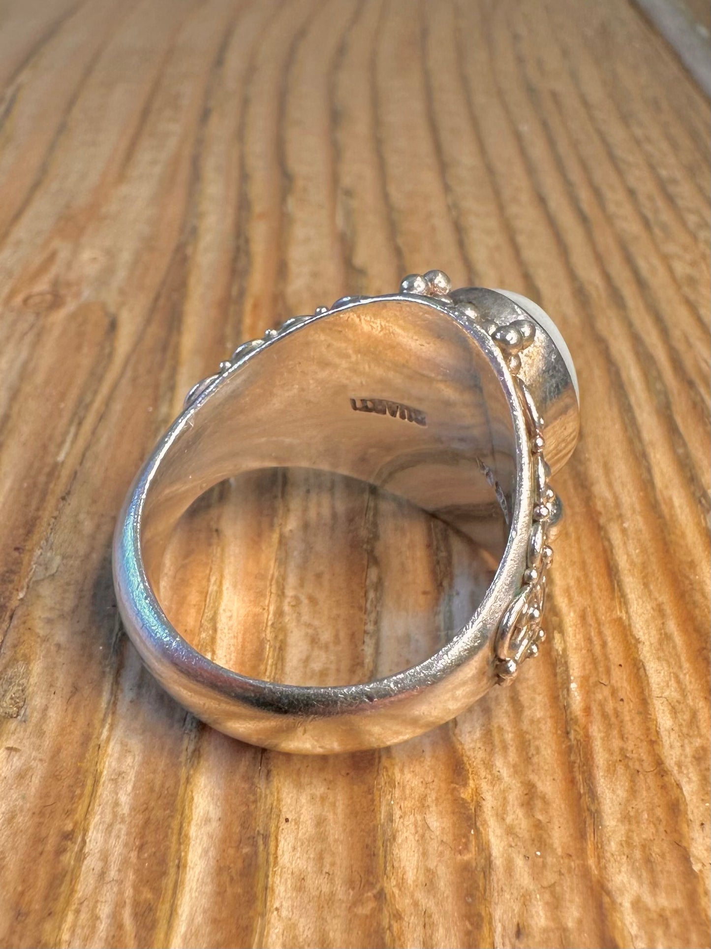 Mother of Pearl Chunky Suarti Intricate 925 Sterling Silver Size S Ring