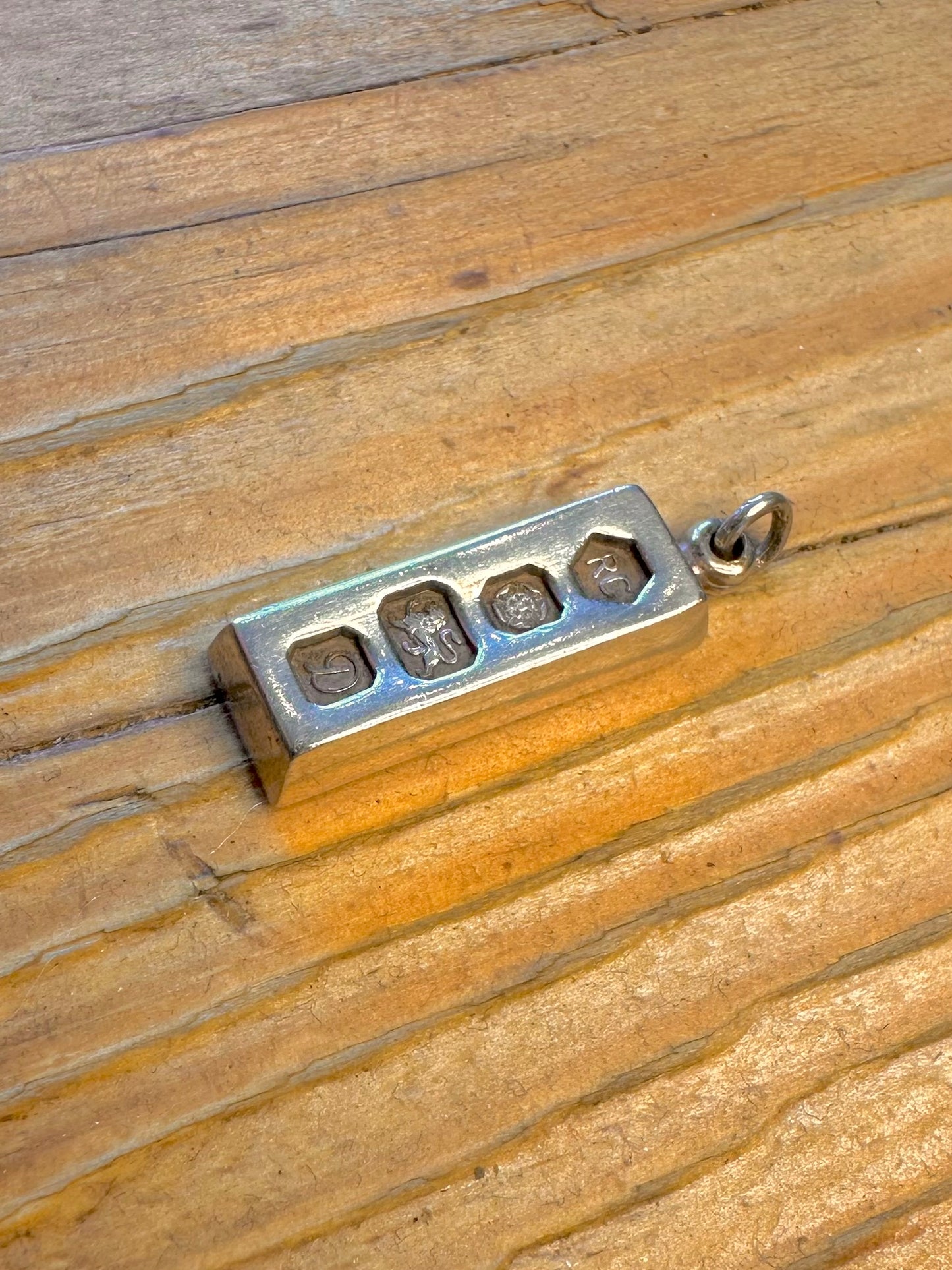 Ingot 1978 Sheffield Maker RC 925 Sterling Silver Pendant