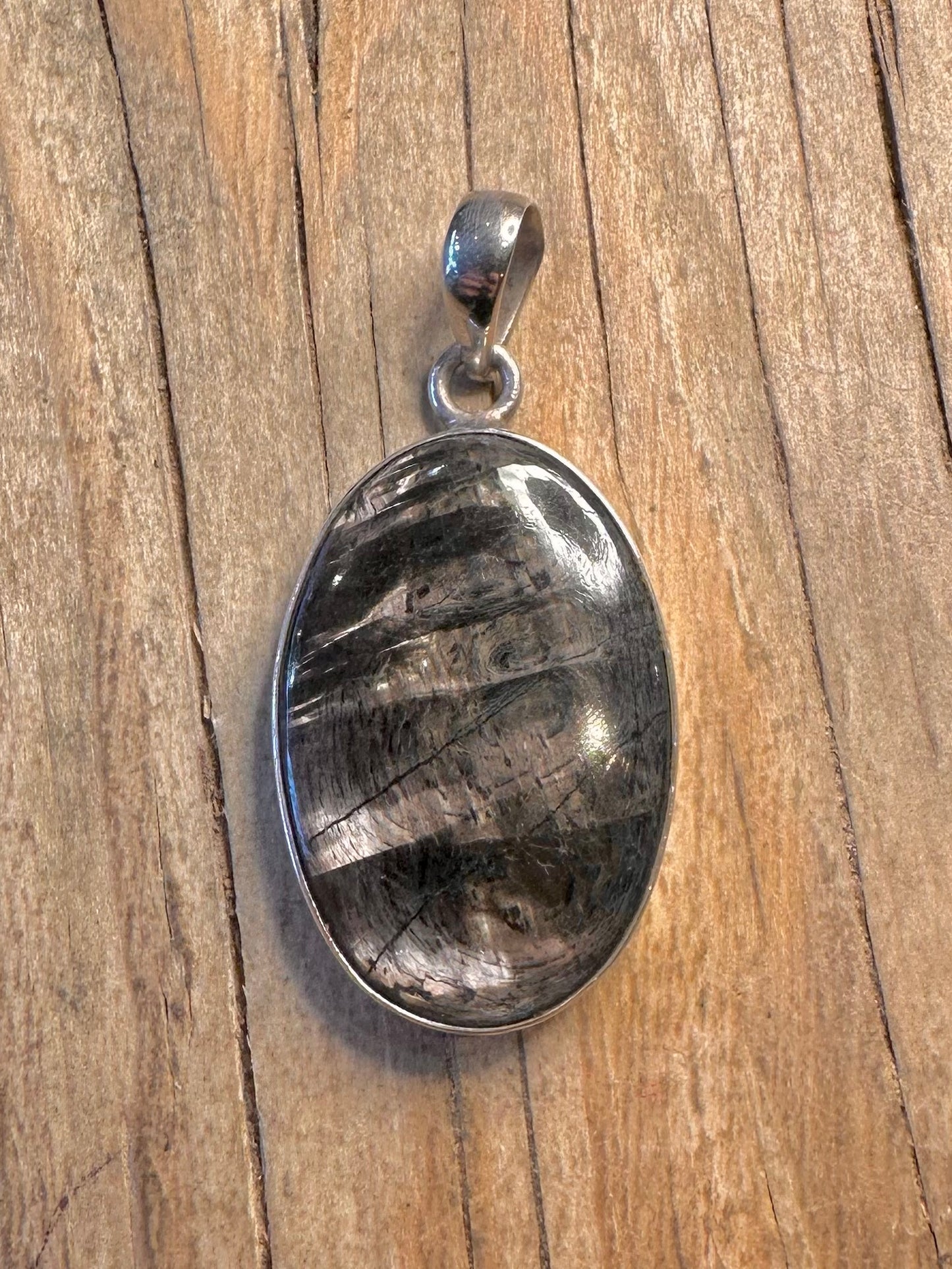 Vintage Hypersthene Oval 925 Sterling Silver Pendant