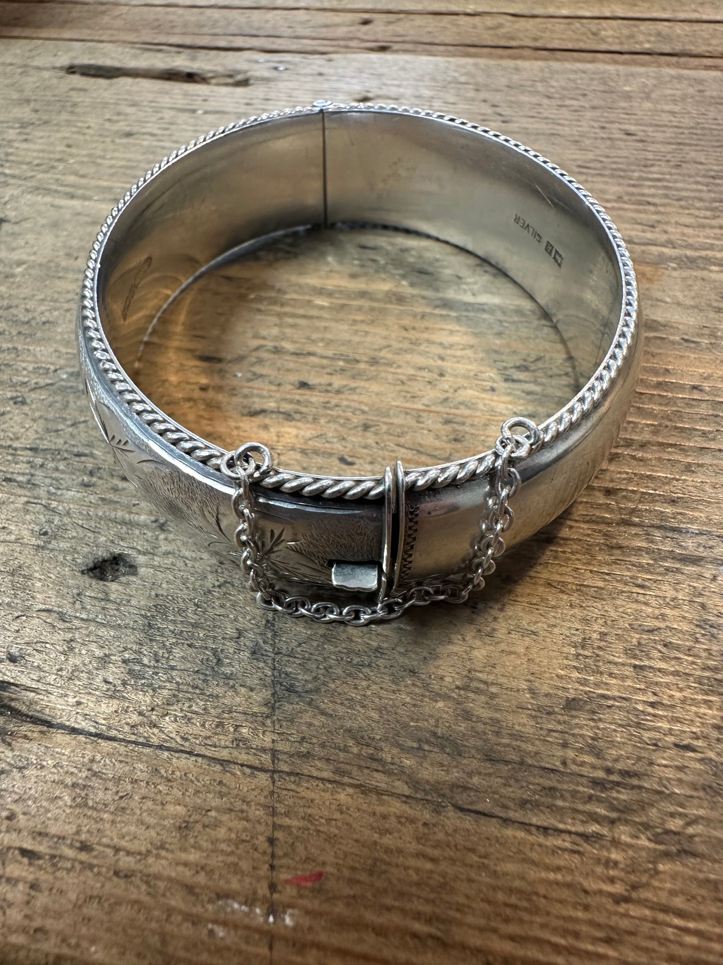 Vintage Floral Engraved Hallmarked H.S Ltd 1966 Safety Chain Bangle