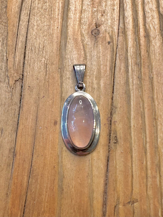 Rose Quarts Oval 925 Sterling Silver Pendant