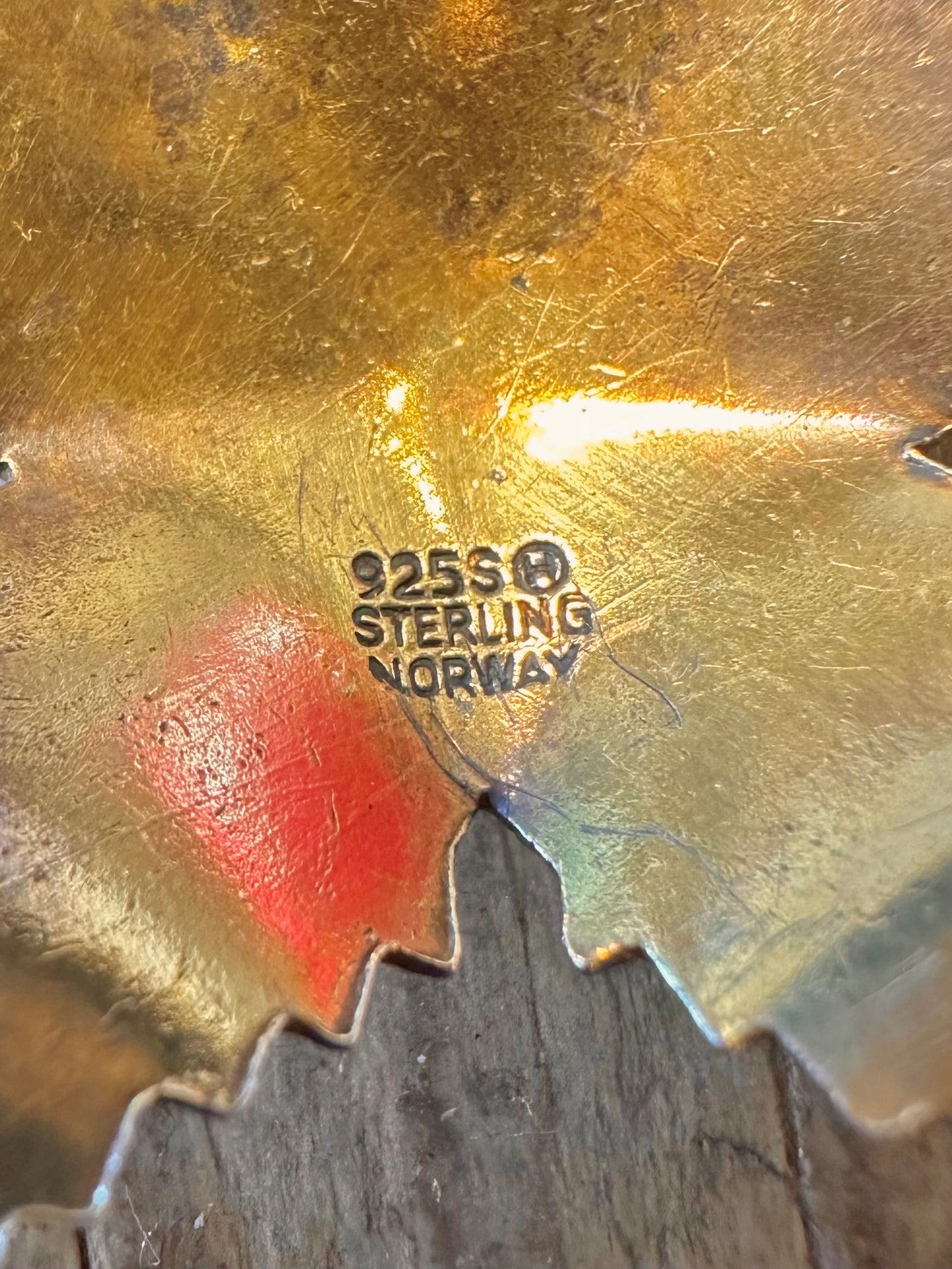 Atemberaubende Ivan Holth Norwegischer Seestern Weiße Guilloche-Emaille 925 Sterling Silber Brosche