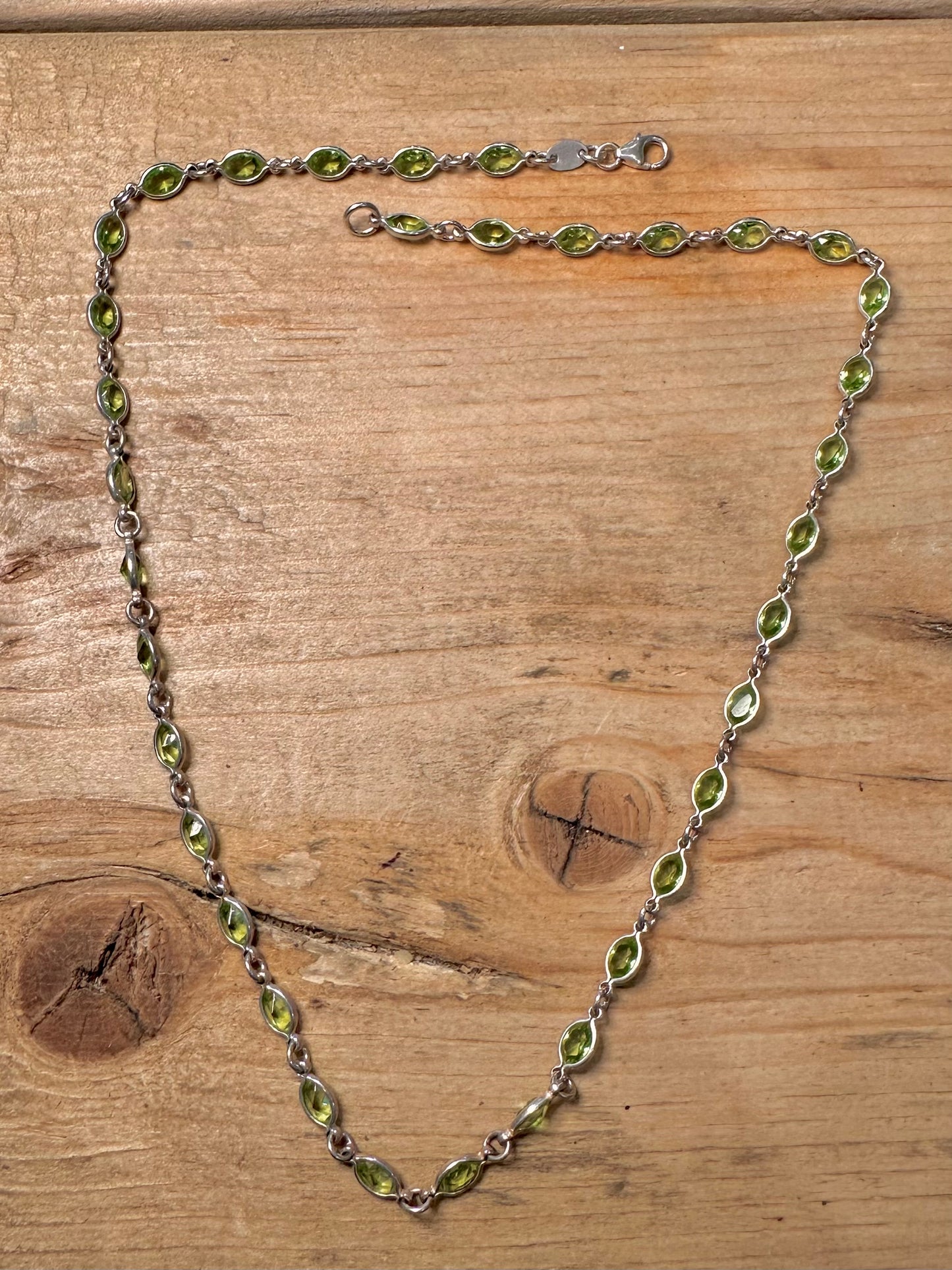 Vintage Green Peridot 925 Silver 17.8 inch Necklace