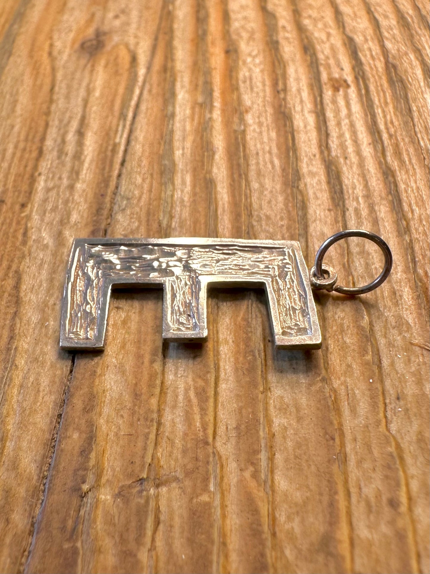 Letter E 1975 Engraved 925 Sterling Silver Pendant