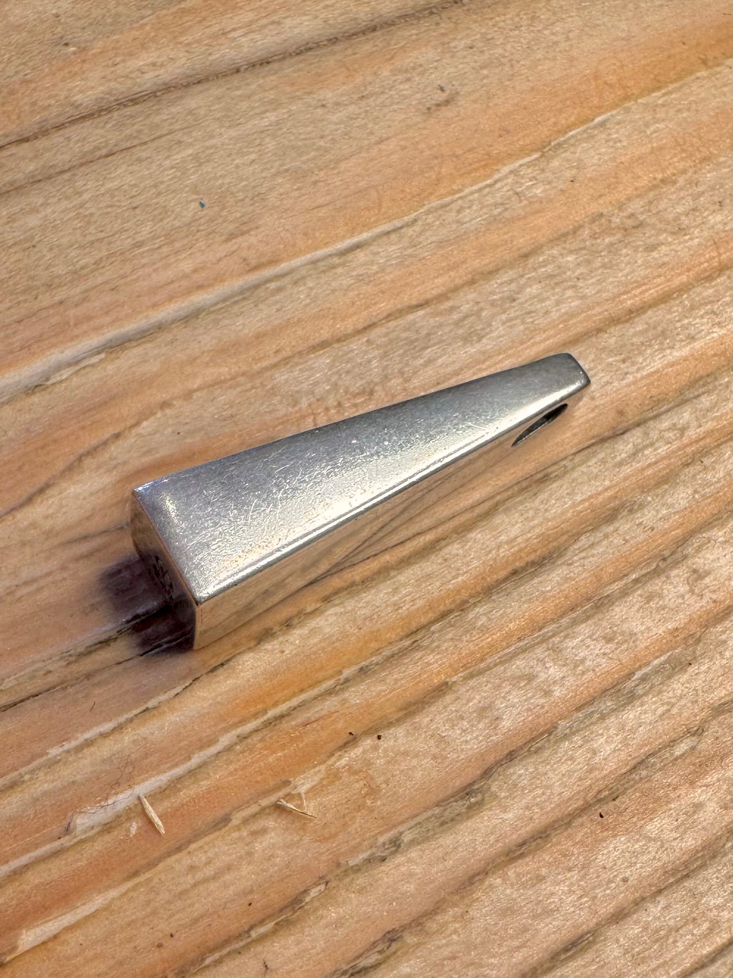 Moderner abstrakter Bar-Anhänger aus 925er Sterlingsilber