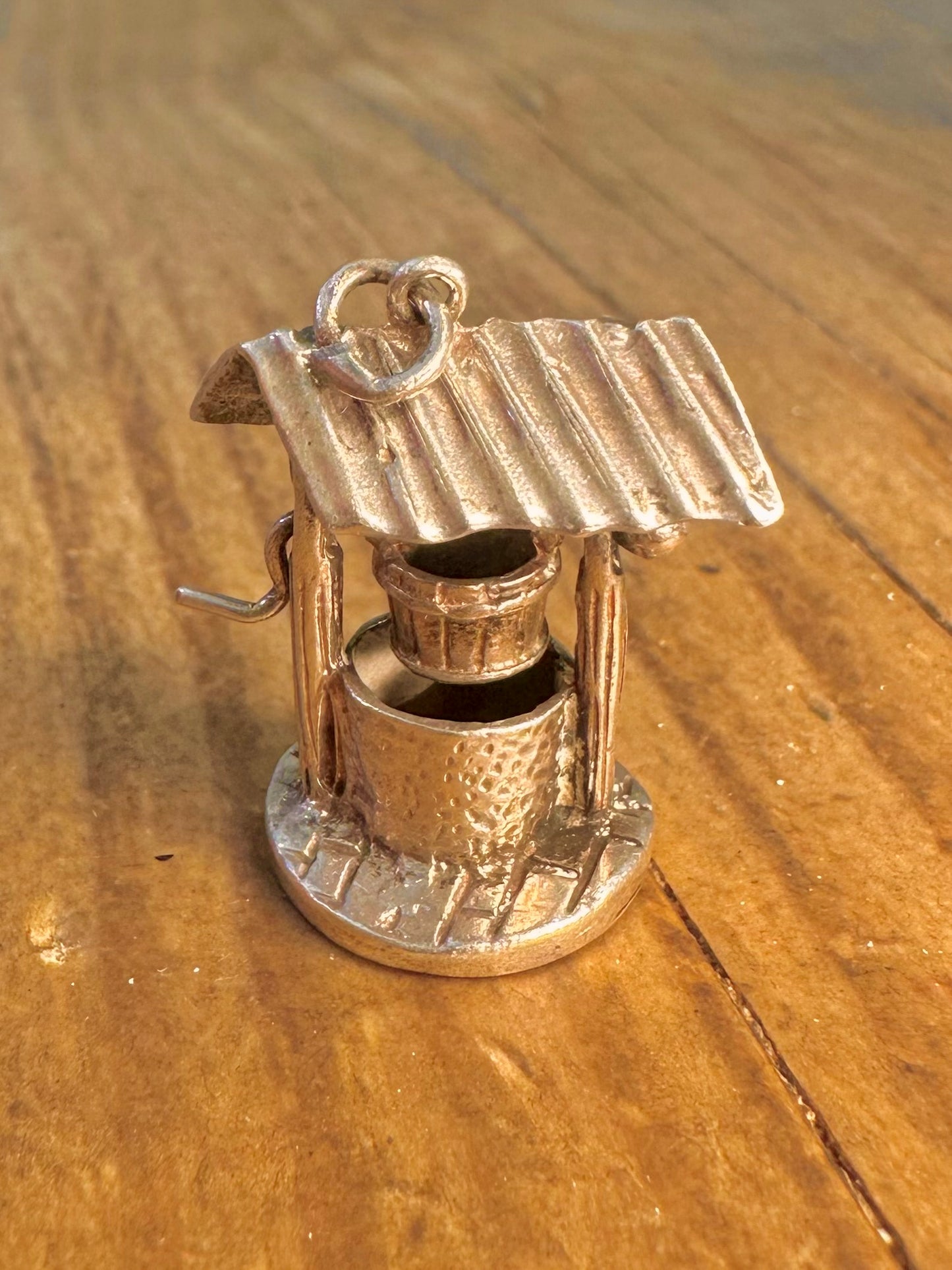 Wunschbrunnen Drehbarer Eimer 925 Sterling Silber Charm-Anhänger