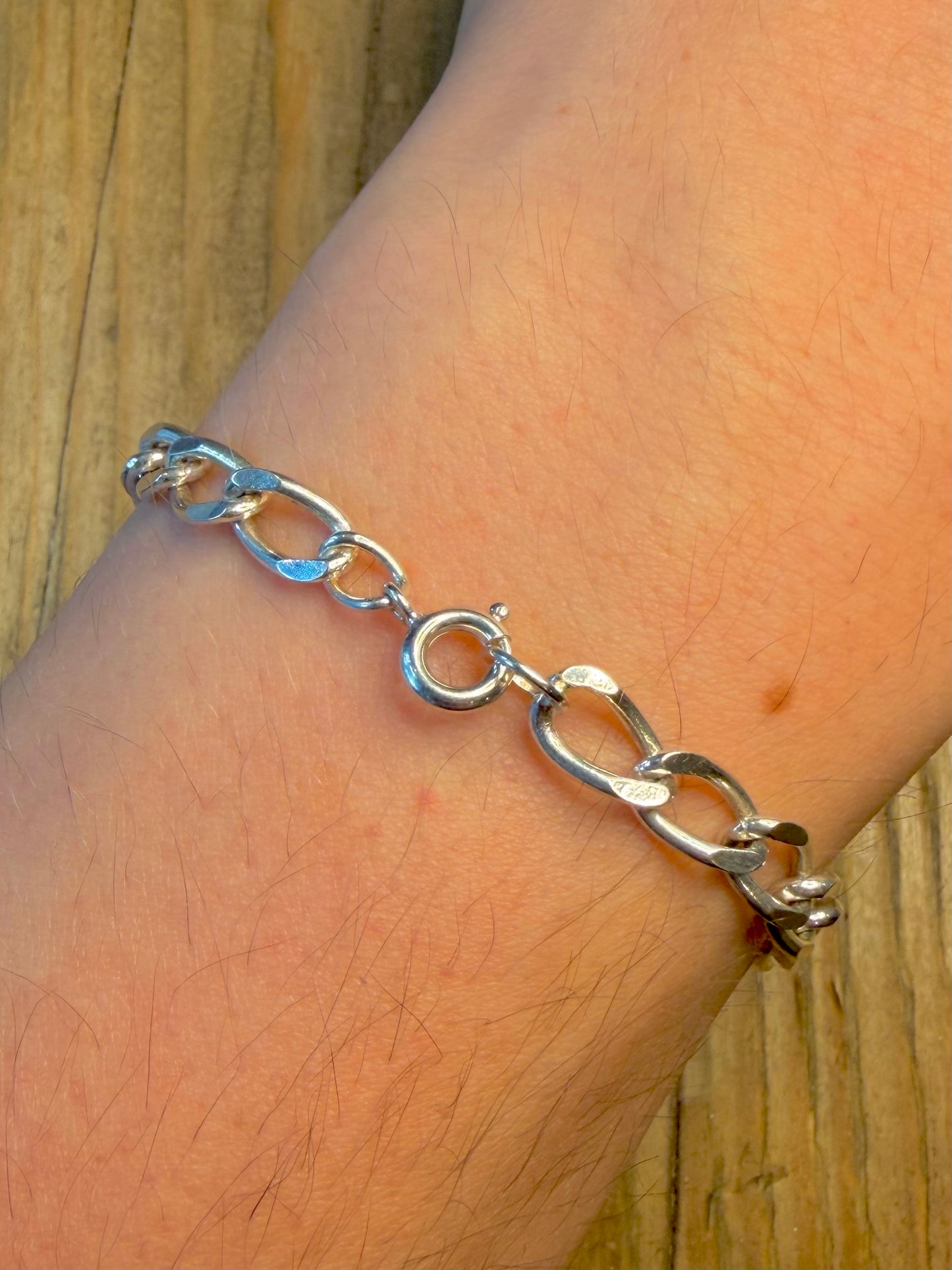 Long Curb Chain Link 835 Silver 7.25 inch Bracelet