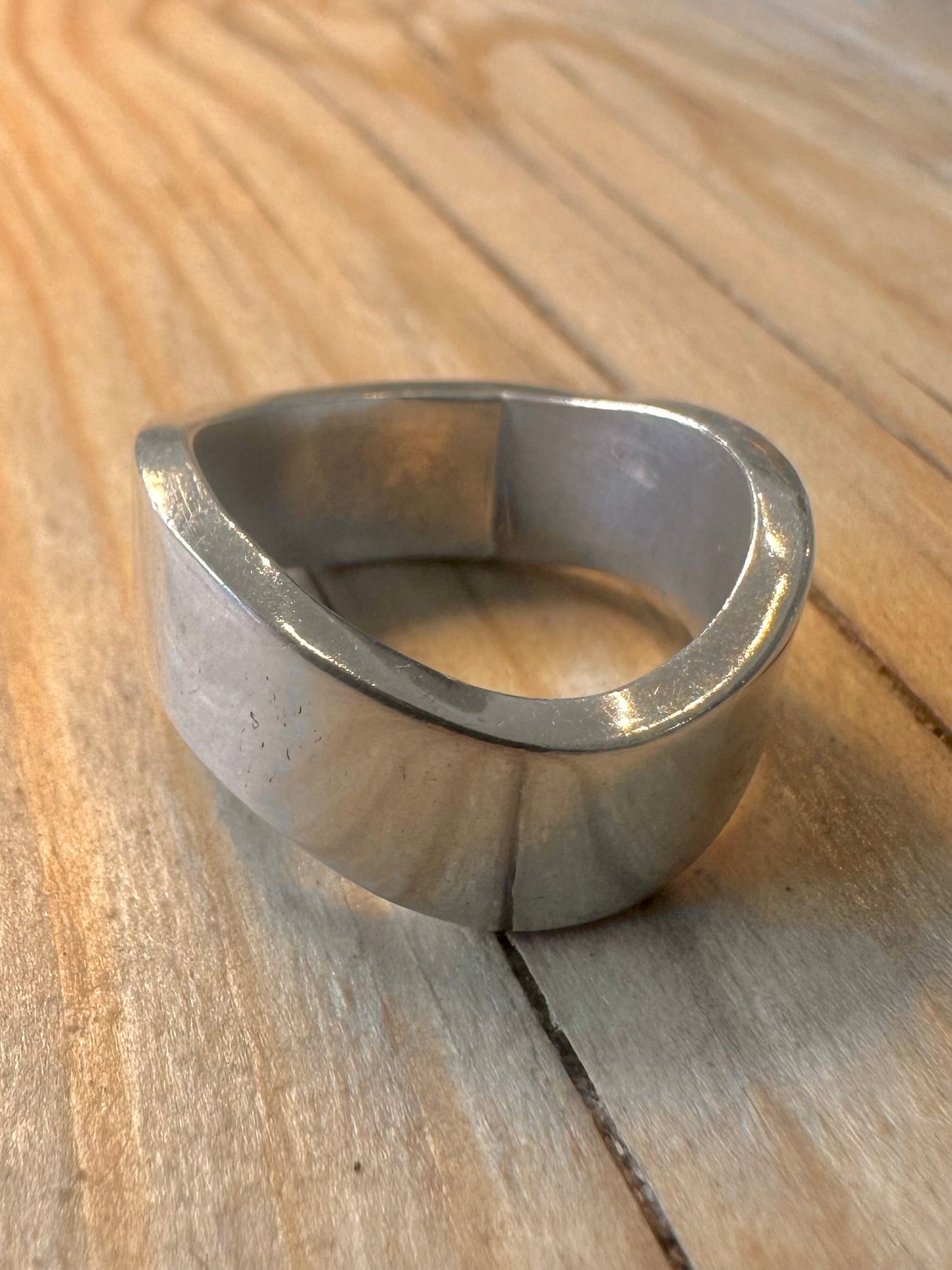 Modern Chunky Wavy Band 925 Silver Size T Ring