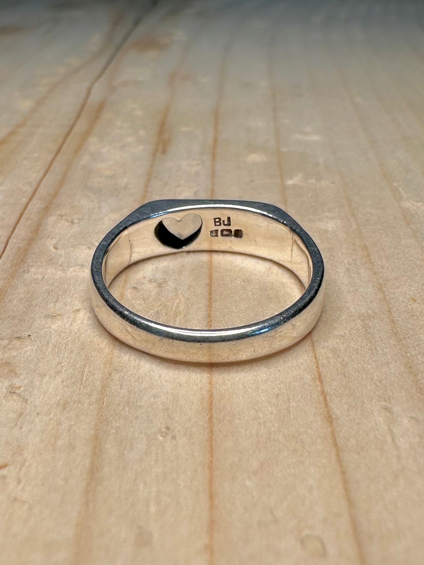 Heart Signet Bark Effect 925 Sterling Silver Size Q Ring