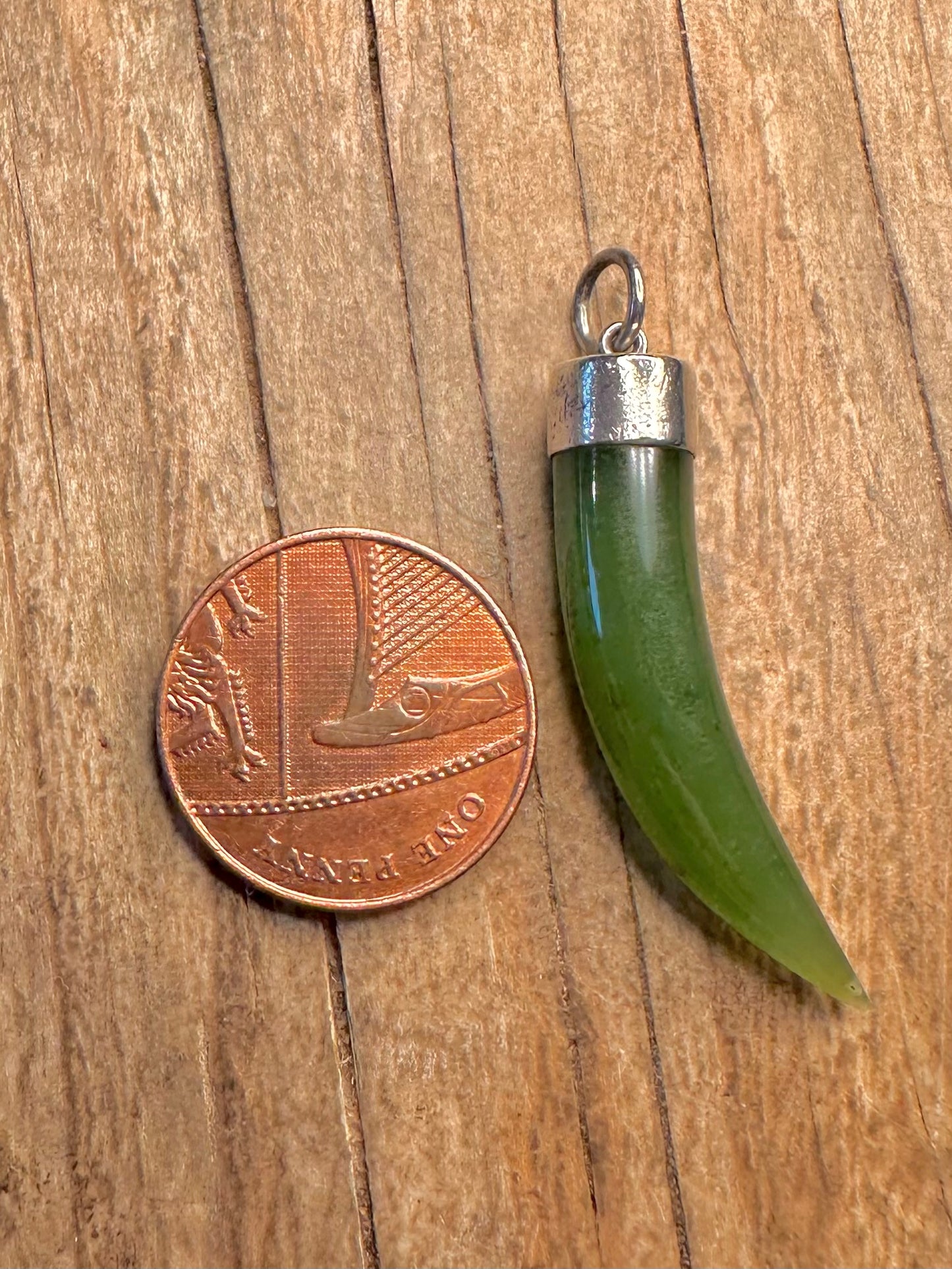 Vintage Jade Claw 925 Sterling Silver Pendant