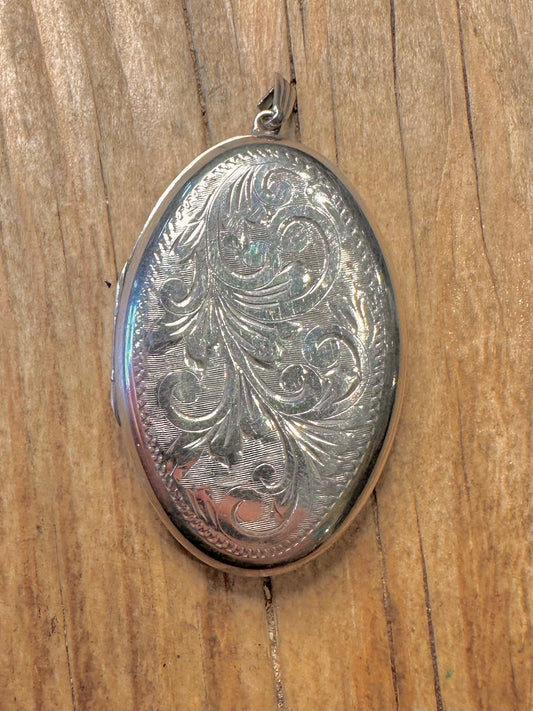 Vintage Engraved Oval Large Locket 925 Sterling Silver Pendant