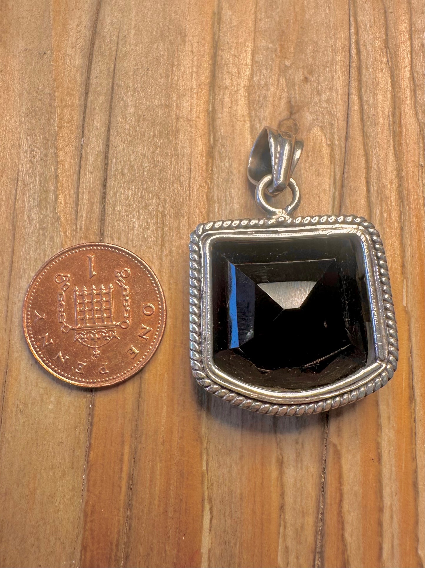 Vintage Dark Purple 925 Sterling Silver Pendant