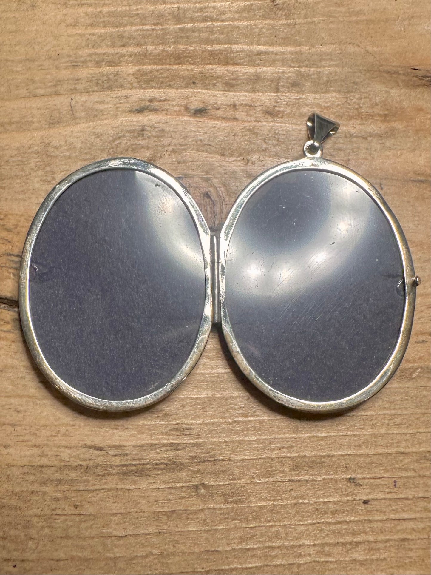 Vintage Large Oval Flower Engraved 925 Silver Locket Pendant