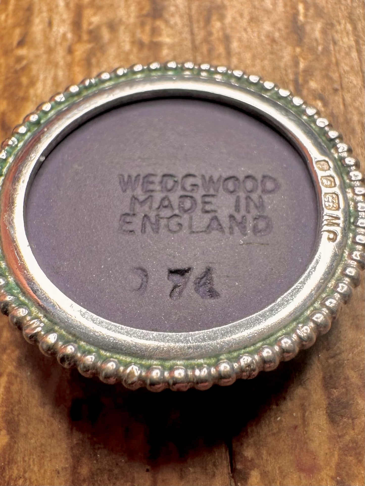 Wedgwood 1974 Cameo Made in England 925 Sterling Silver Pendant