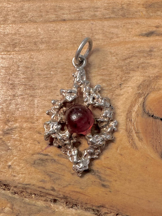 Vintage 1978 Brutalist Red Stone 925 Silver Pendant