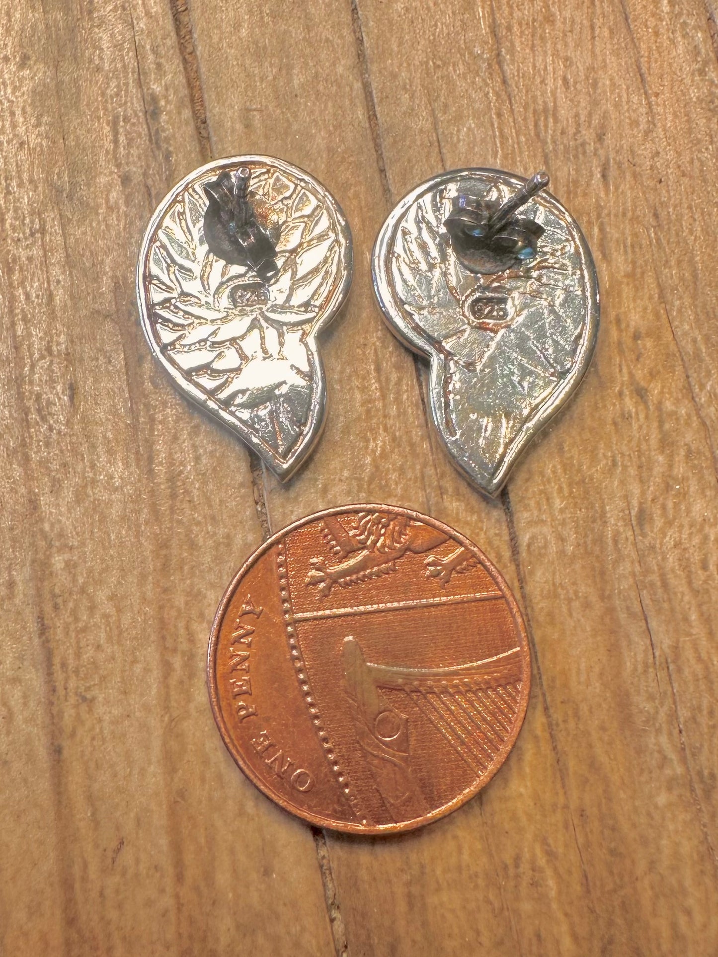 Abstract Mother of Pearl and Onyx Inlay Shell 925 Sterling Silver Earrings