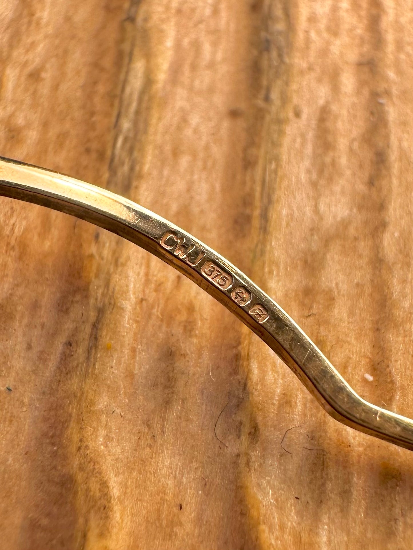 9ct Gold 1999 Dolphin Hoop Earrings