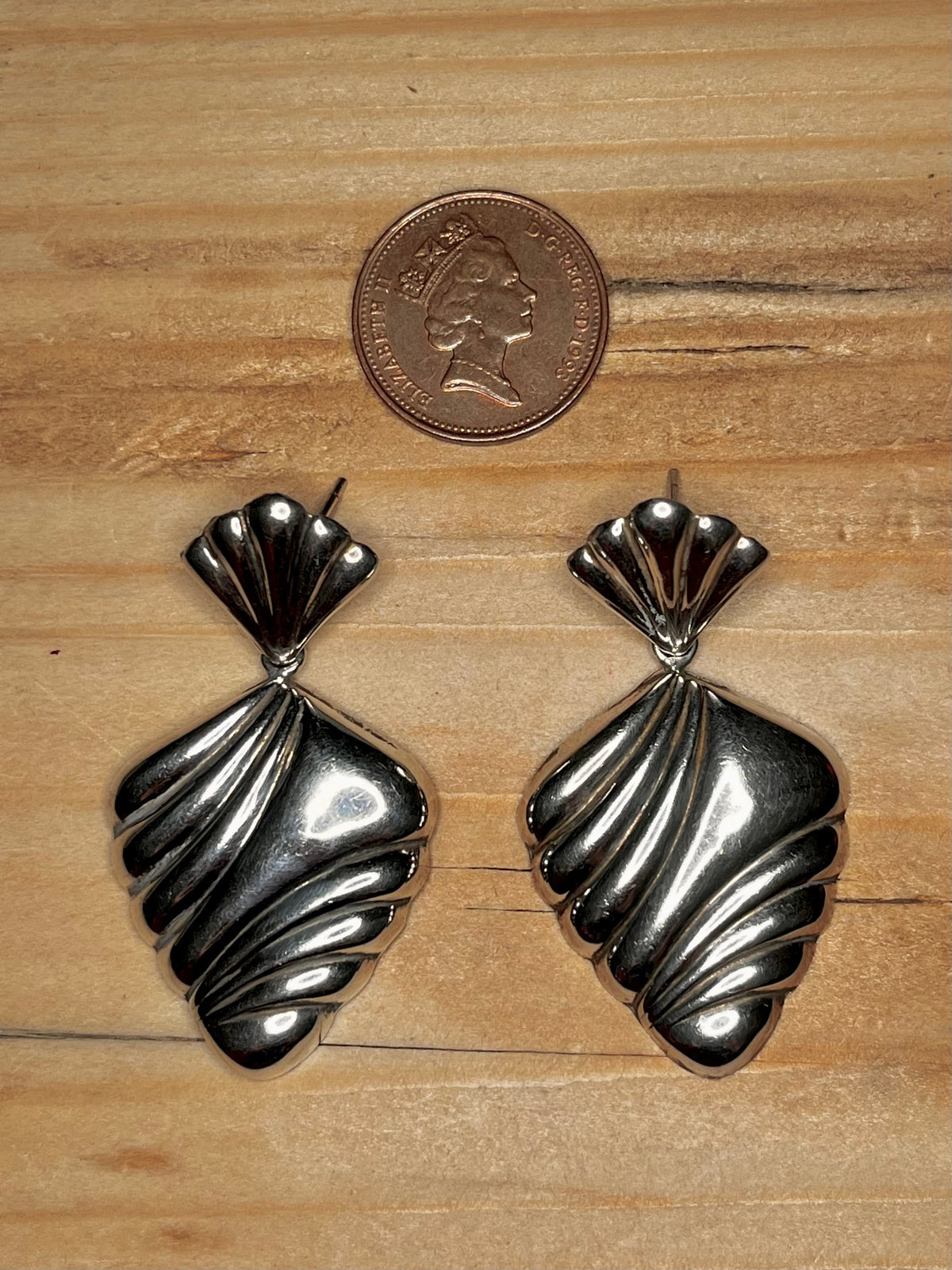 Ribbed Fan 925 Sterling Silver Drop Earrings