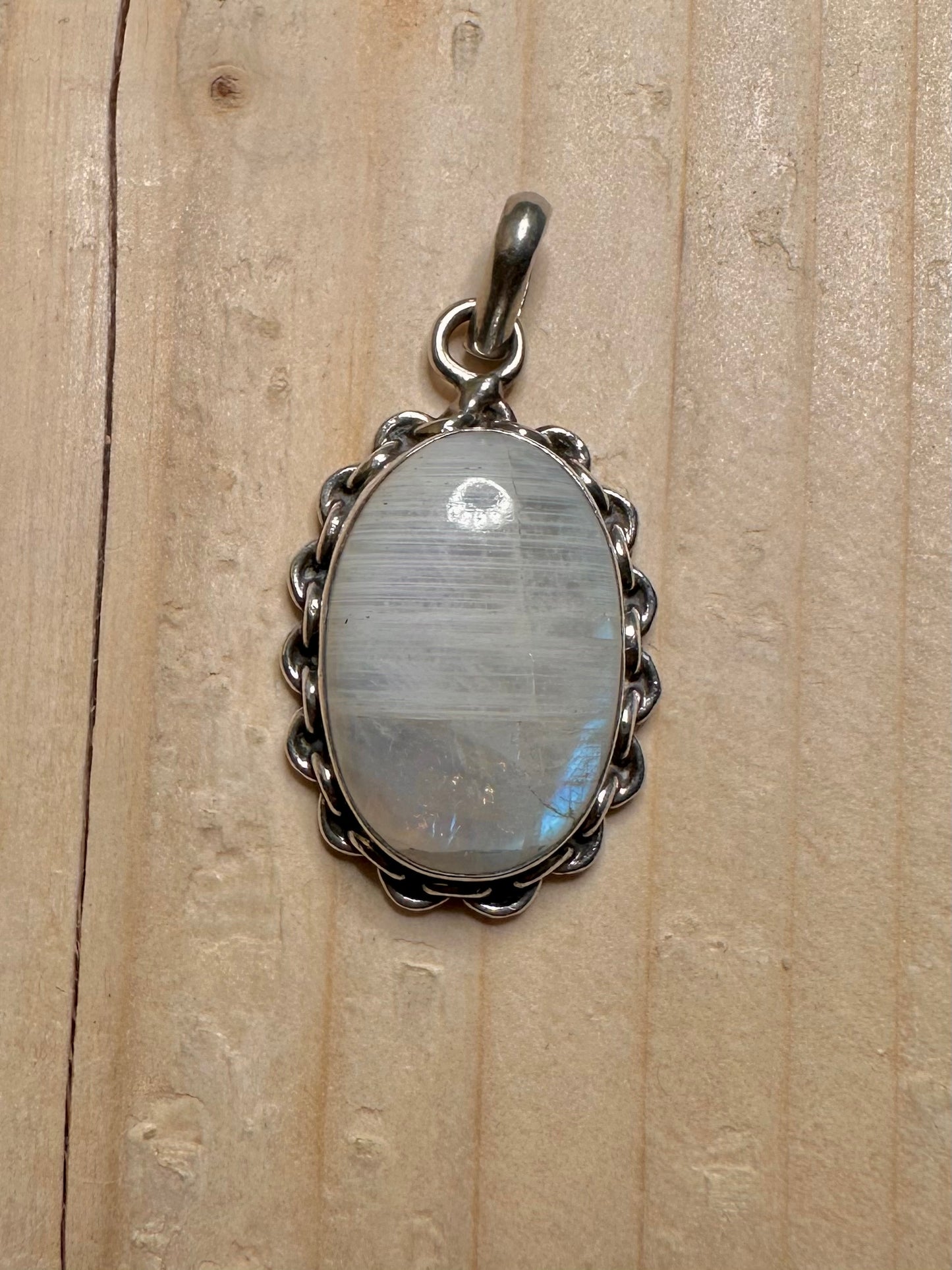 Oval Rainbow Moonstone 925 Sterling Silver Pendant