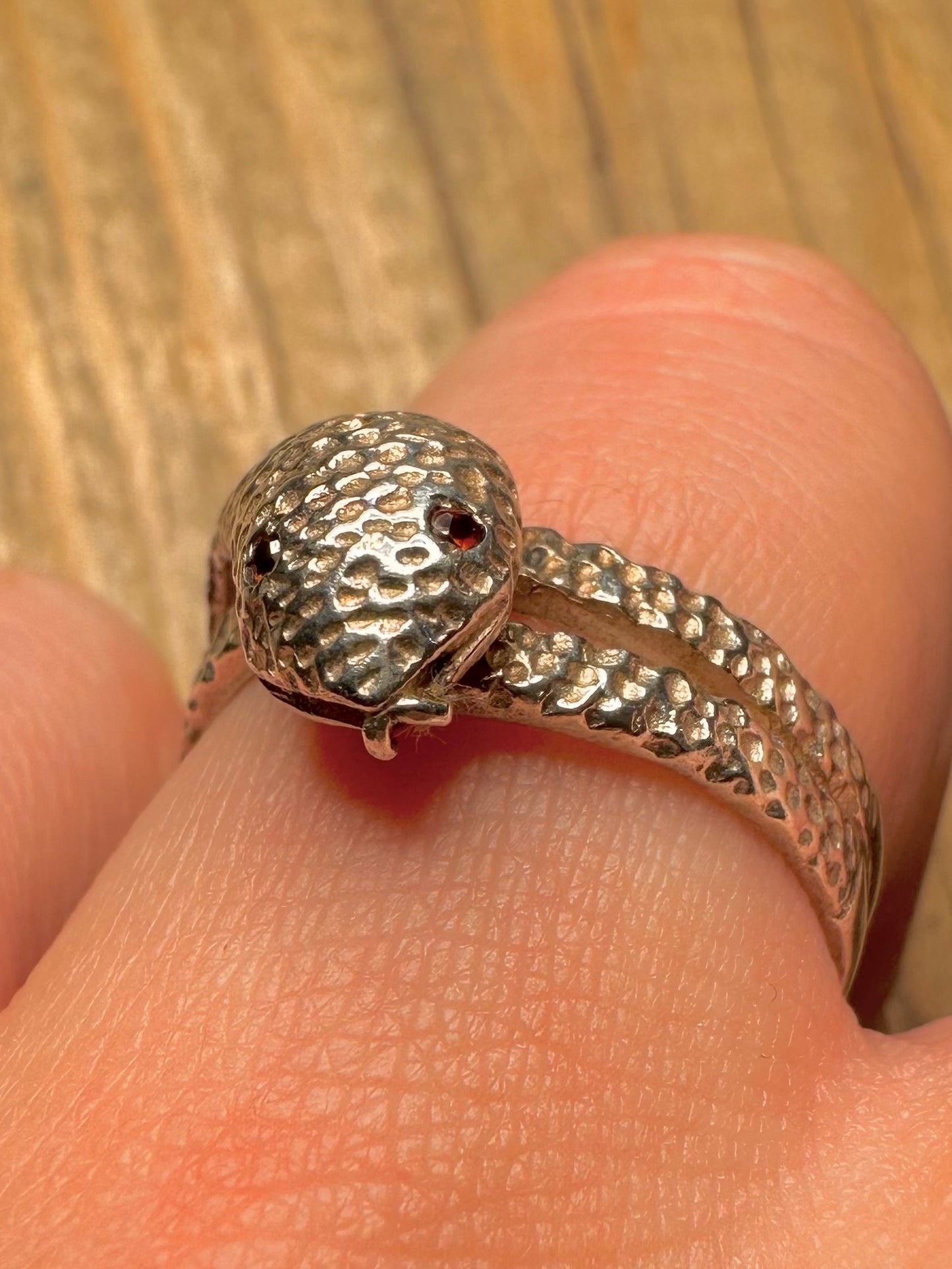 Vintage 1986 Snake Garnet Eyes 925 Sterling Silver Size R Ring