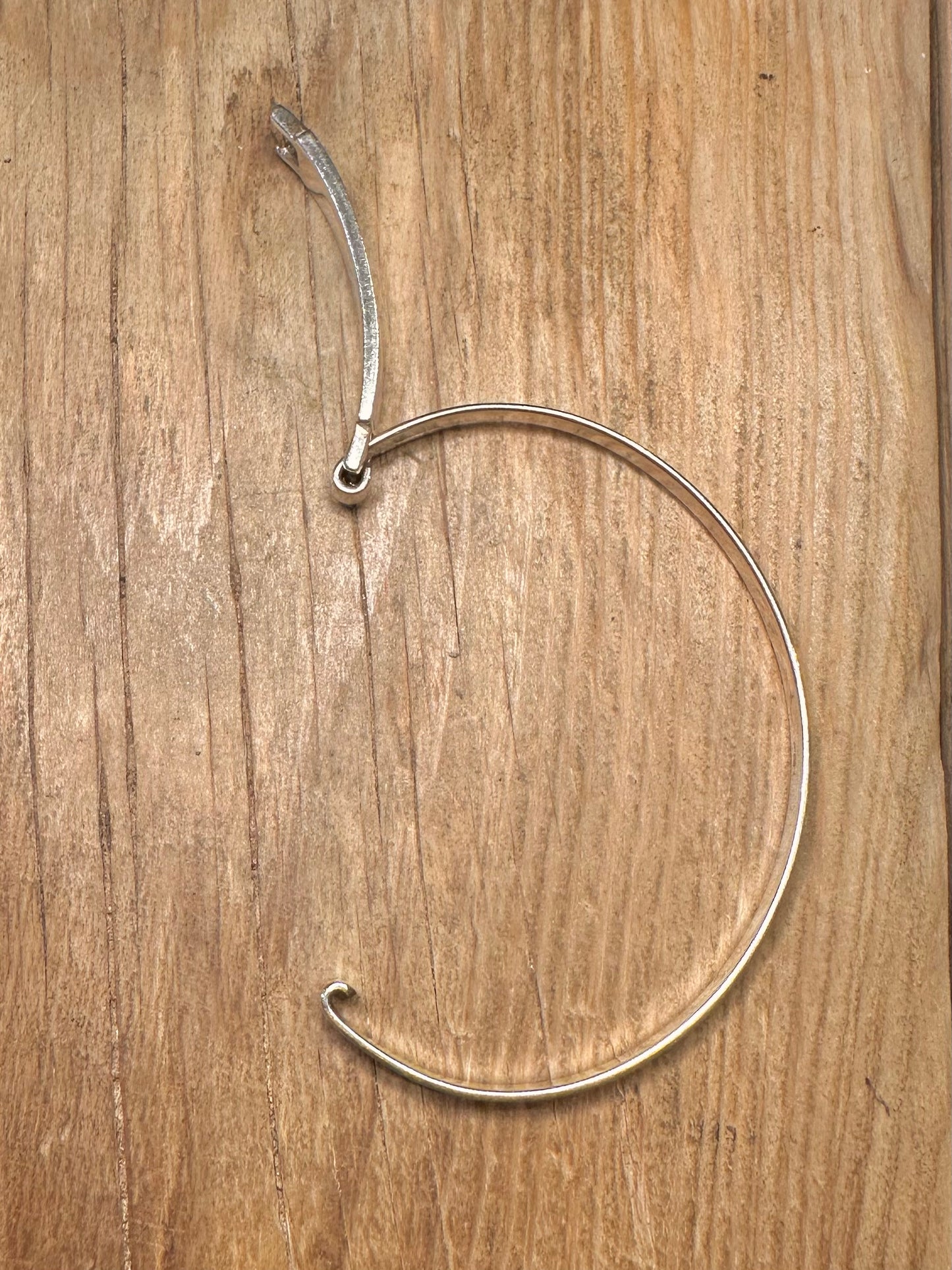 Modernist Mother of Pearl Bar 925 Sterling Silver Bangle