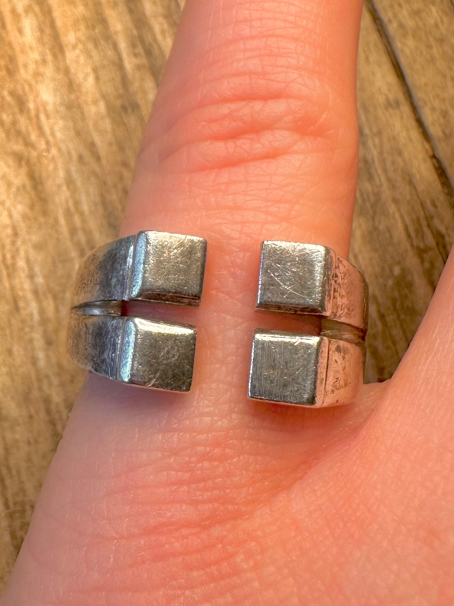 Abstrakter offener Dual-Block-Ring aus 925er Sterlingsilber, Größe N