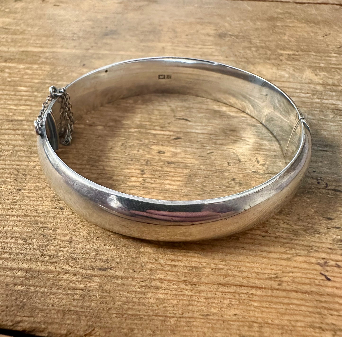 Vintage 1971 Engraved with Safety Chain Hallmarked 925 Silver Bangle