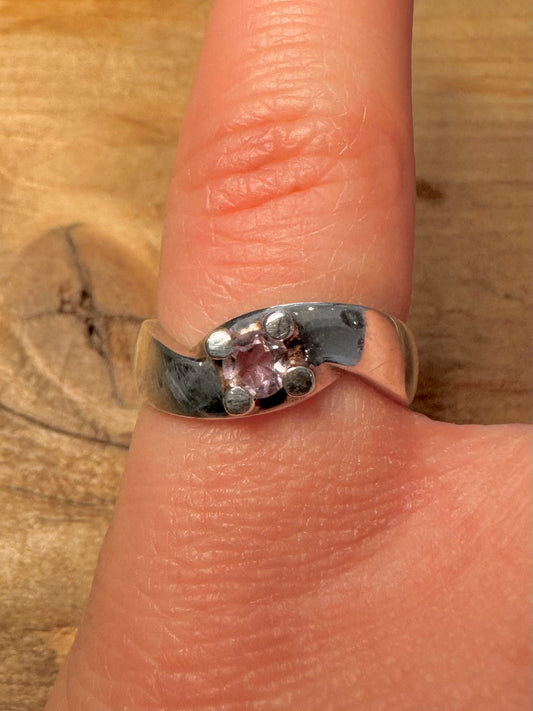Abstract Amethyst Wave 925 Silver Size K Ring