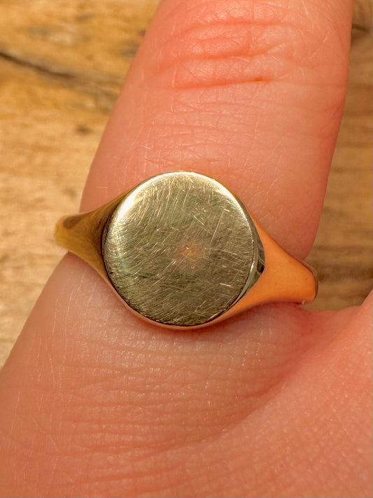 Vintage 1994 9ct Gold Signet Size M1/2 Ring