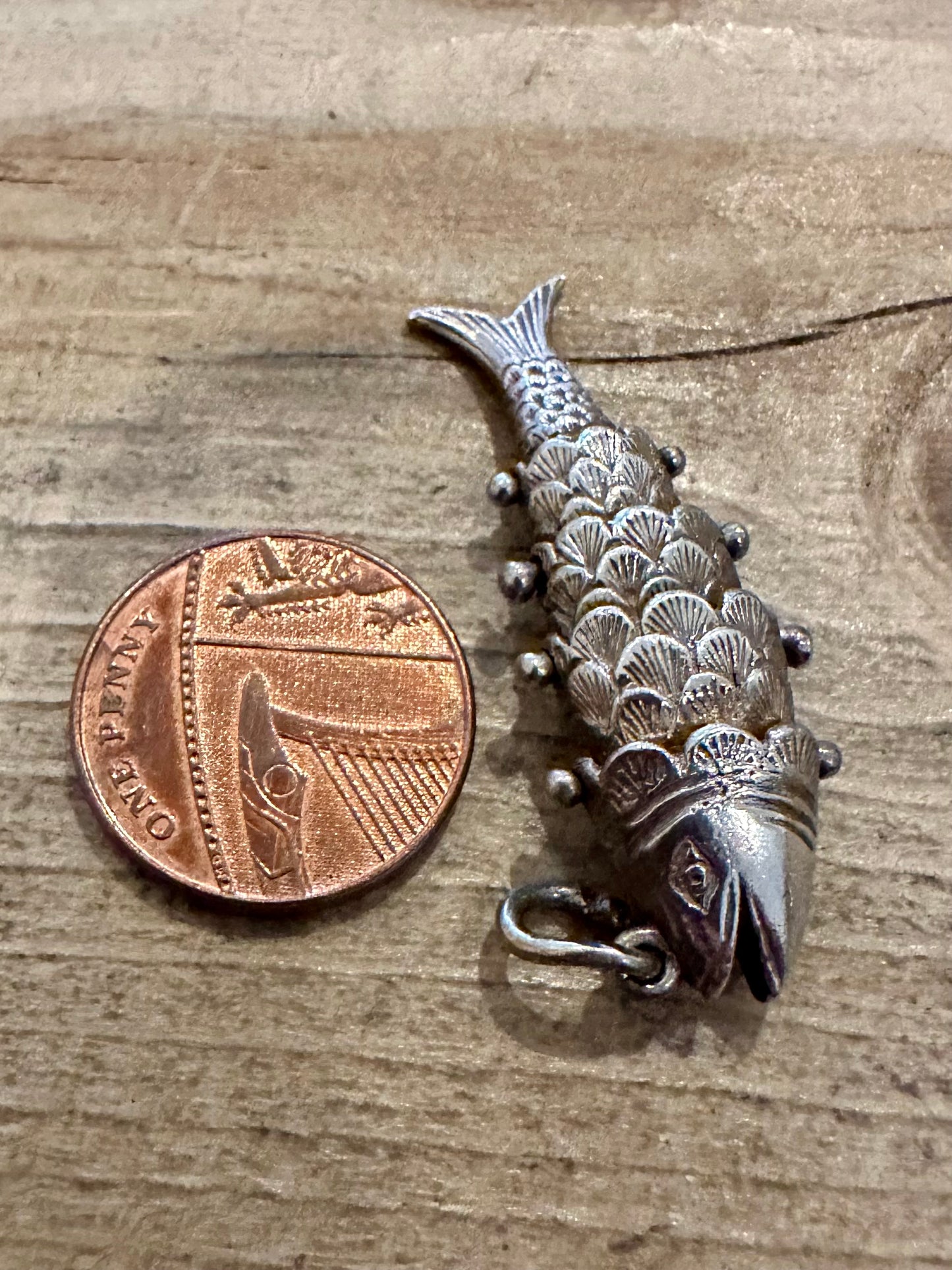 Vintage Articulated Moving Fish 925 Silver Pendant