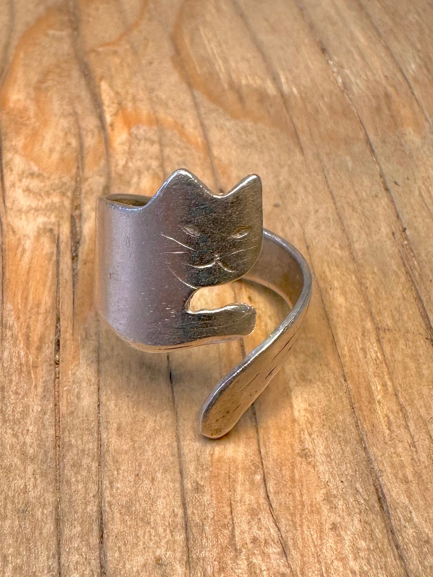 Abstract Cat and Tail Maker PA 925 Sterling Silver Size O Ring