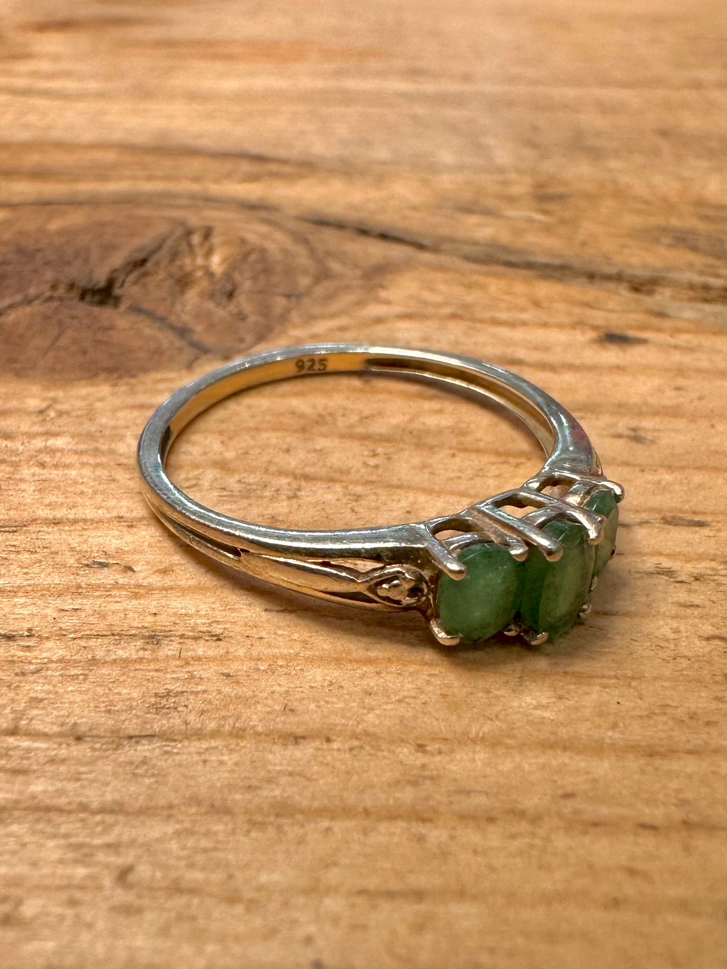 Vintage Green Stones 925 Silver Size N Ring