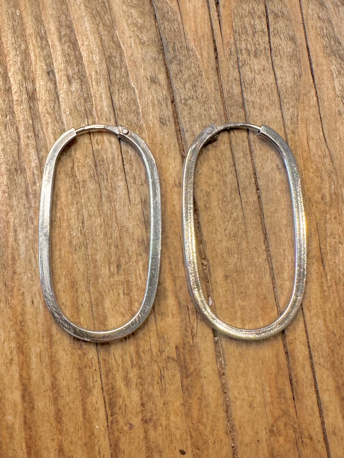 Längliche Creolen aus 925er Sterlingsilber