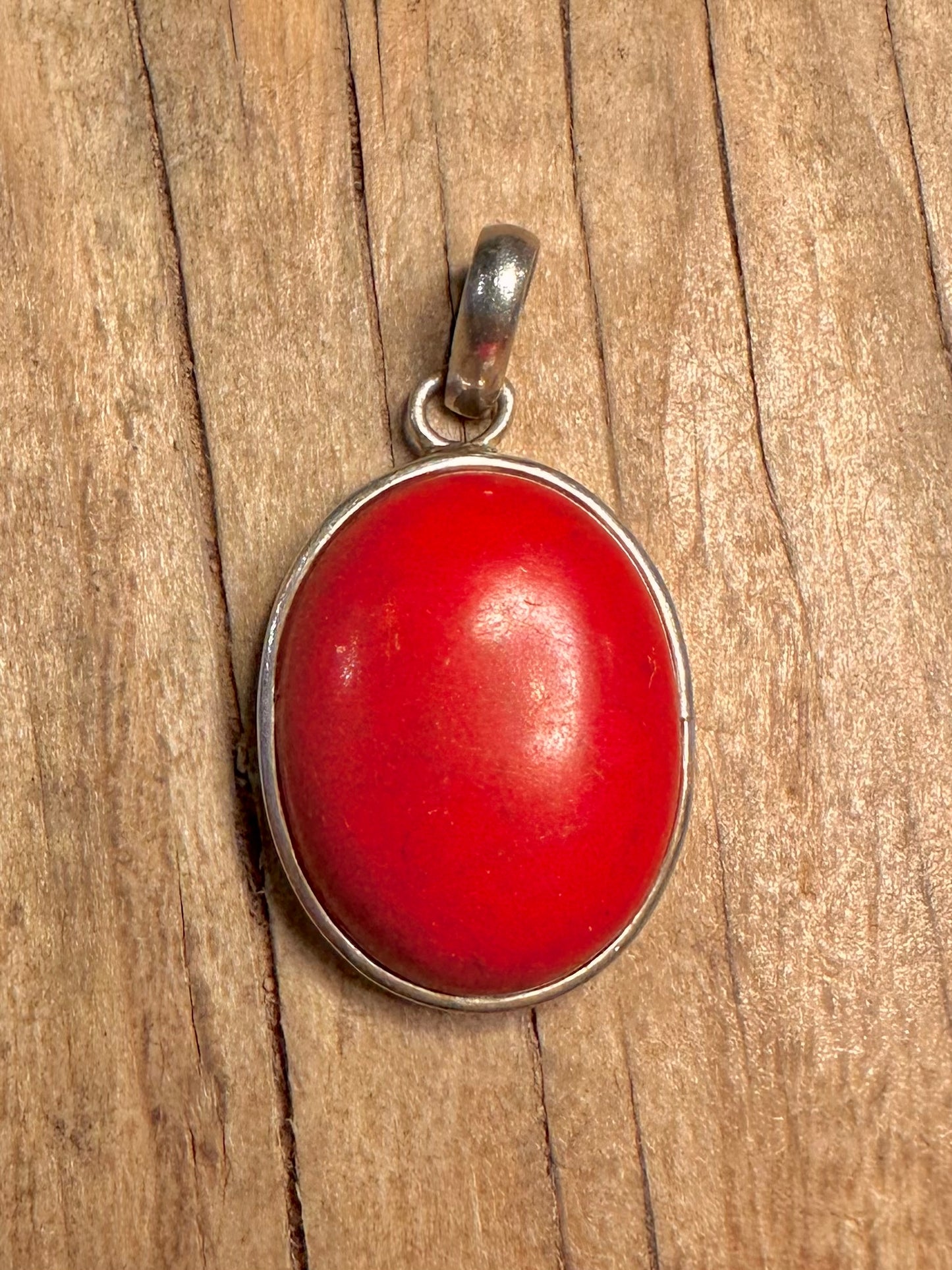 Vintage Coral Oval 925 Sterling Silver Pendant